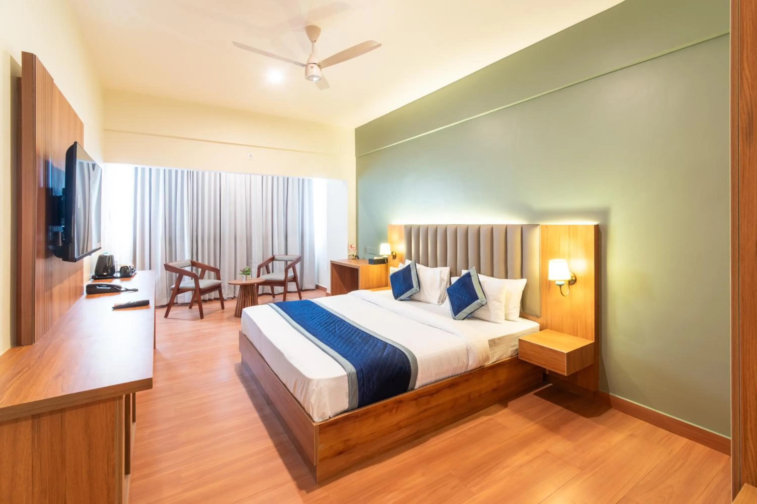 Photo of the whole room, Bed in Hotel Vaari Vista By Bestinn Leisure
