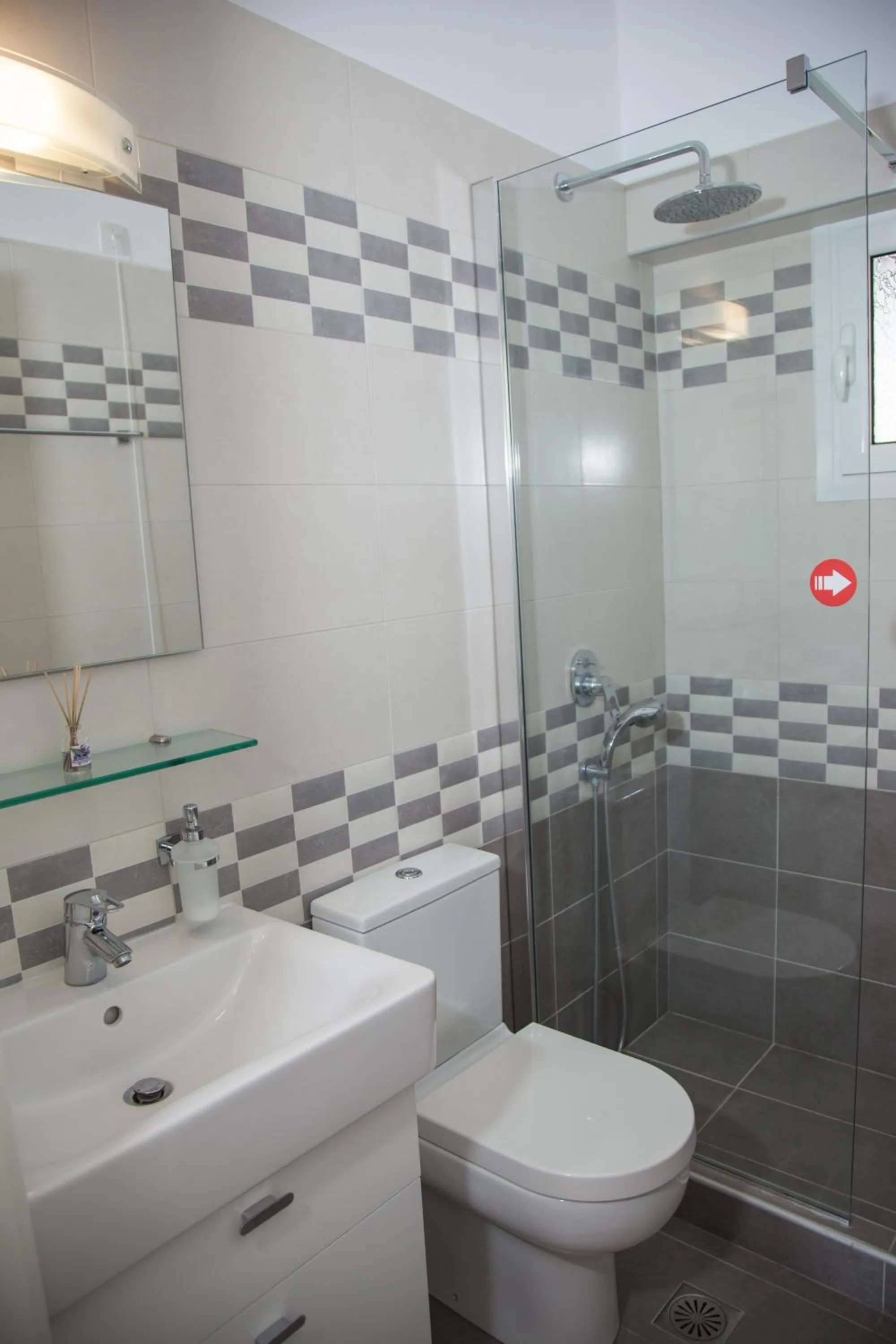 Bathroom in Brentanos Apartments - A - View of Paradise