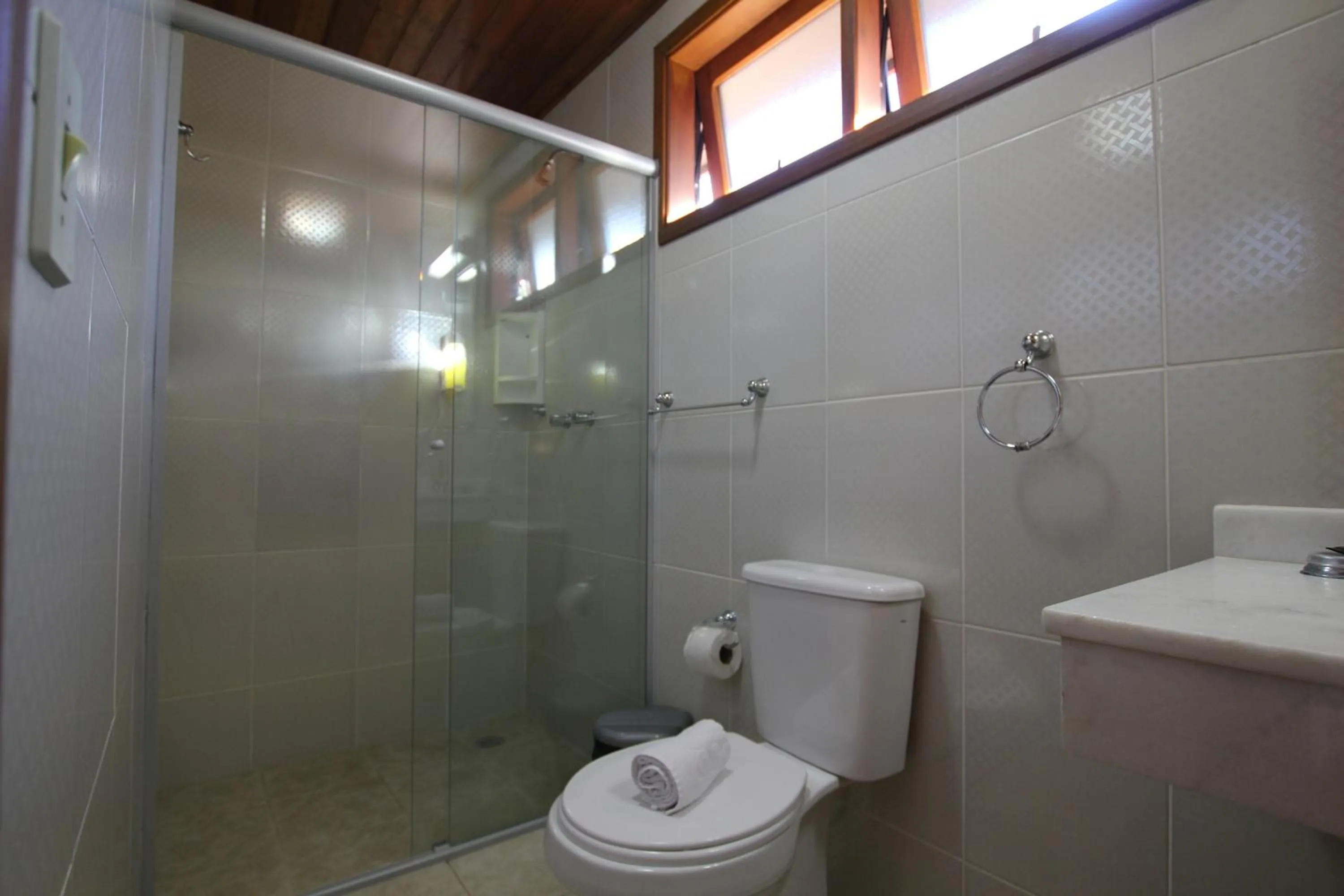 Shower in Pousada Aguia da Montanha