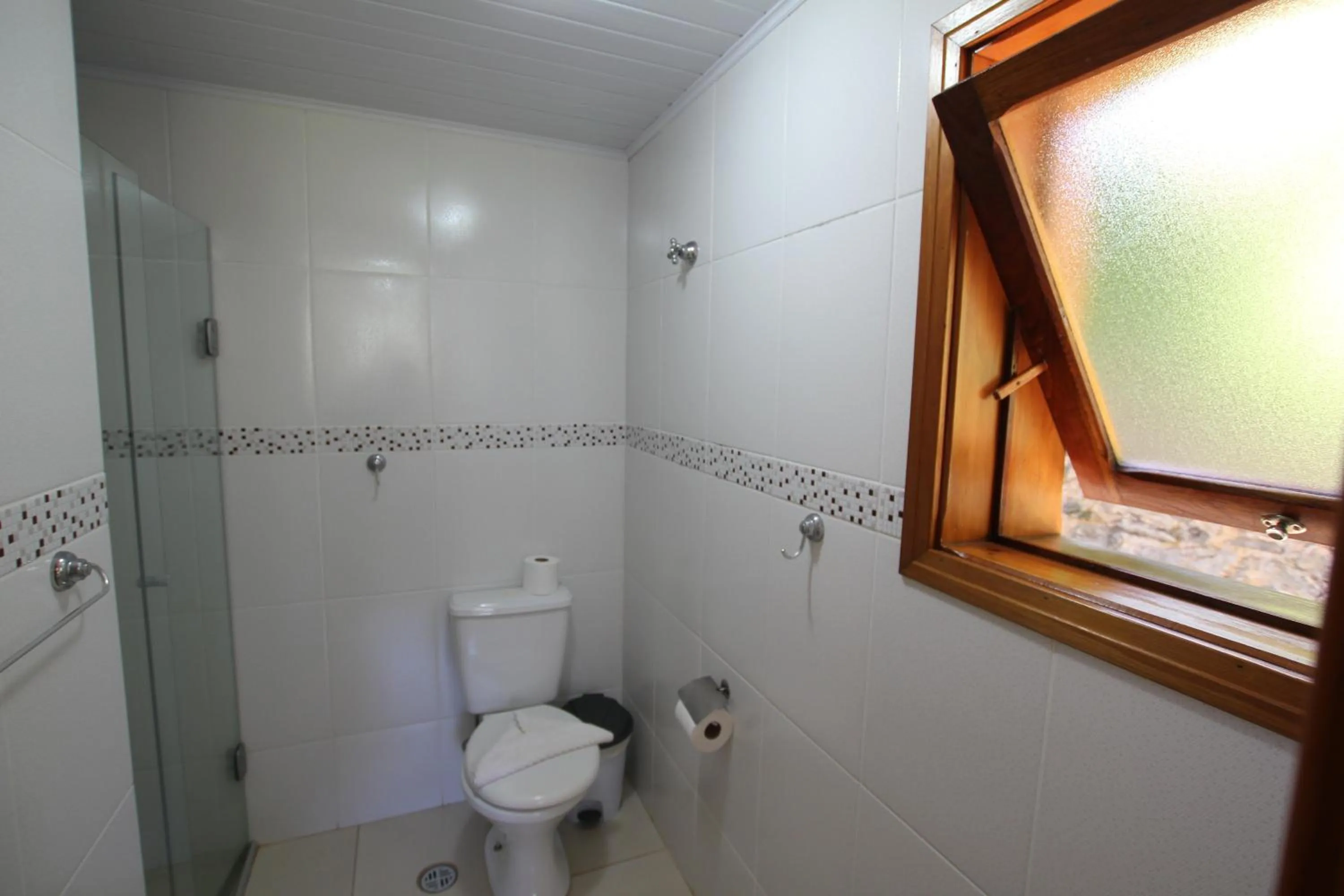 Shower in Pousada Aguia da Montanha