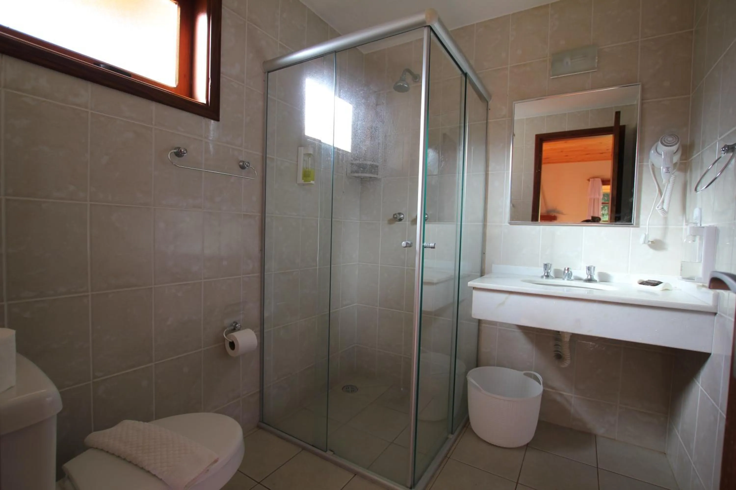 Shower in Pousada Aguia da Montanha