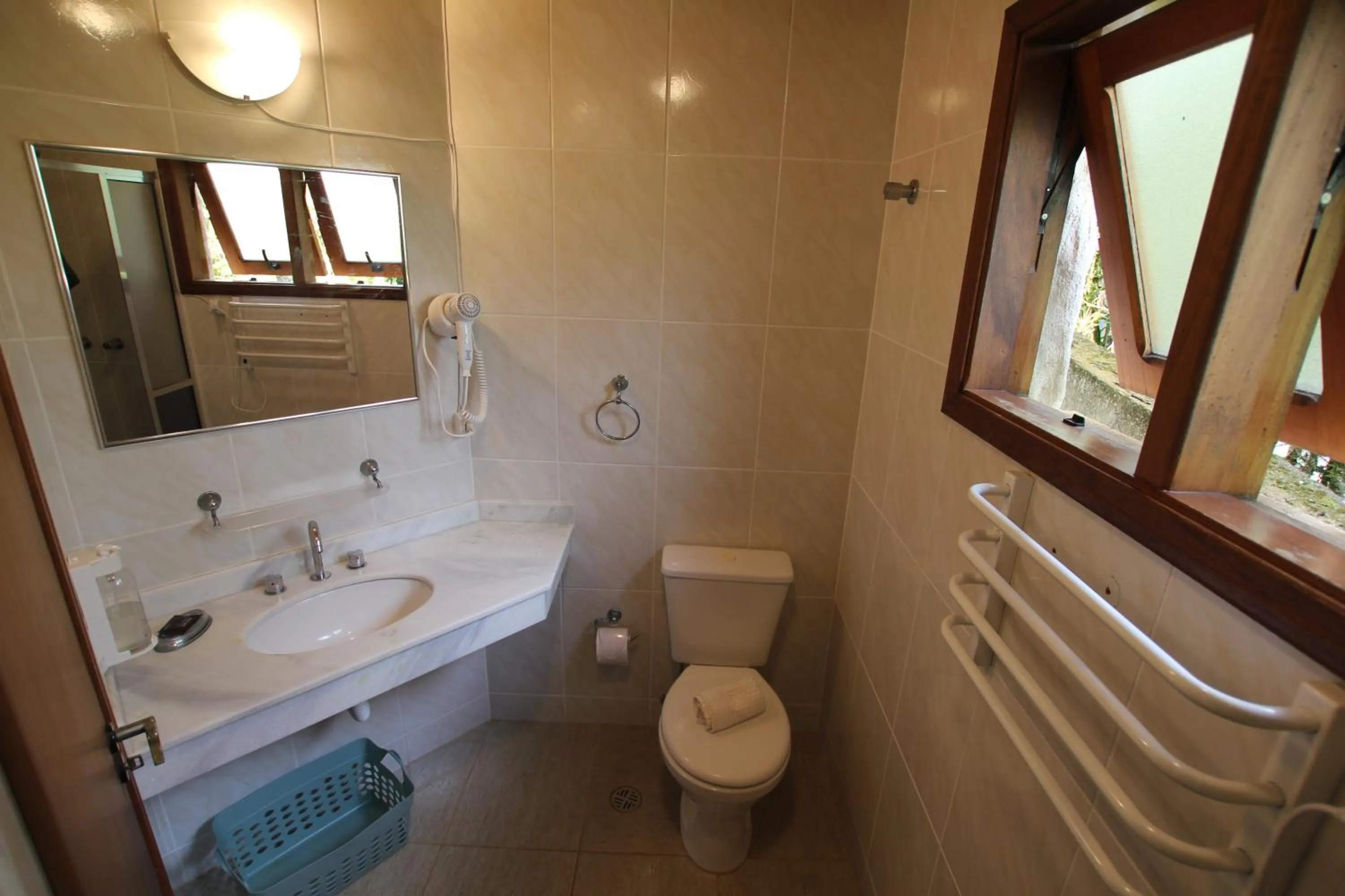 Toilet in Pousada Aguia da Montanha