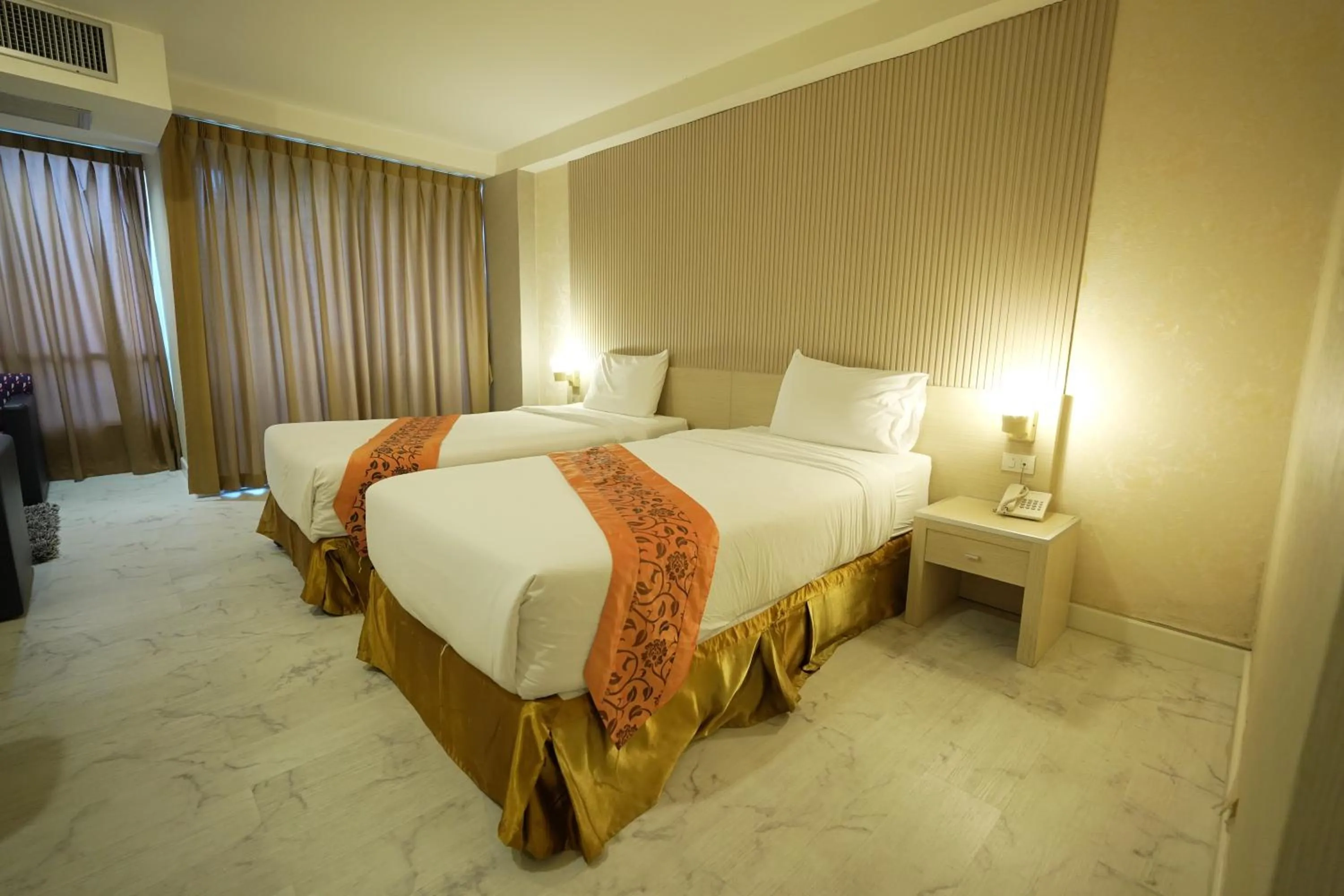 Three Seasons Bangkok