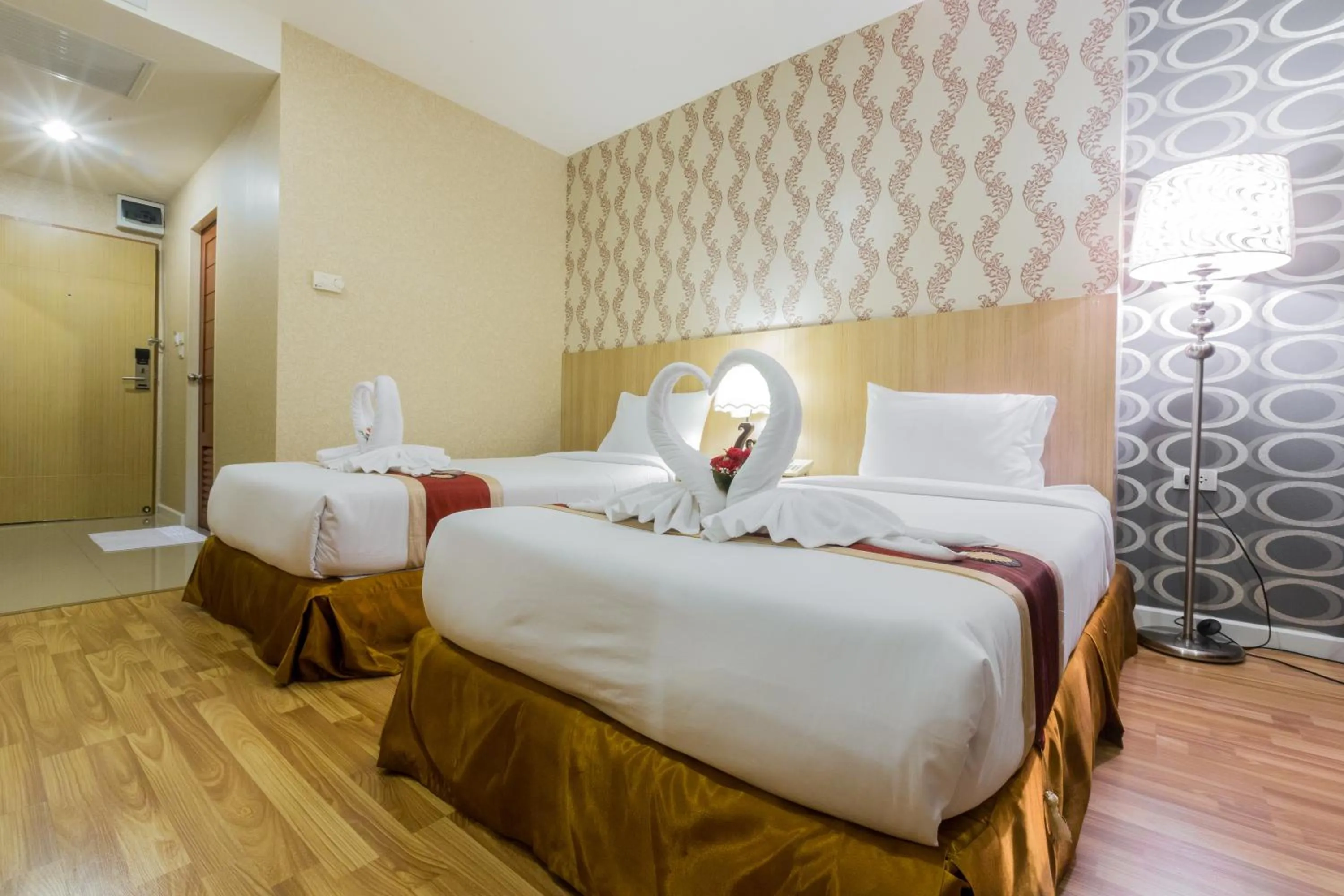 Three Seasons Bangkok