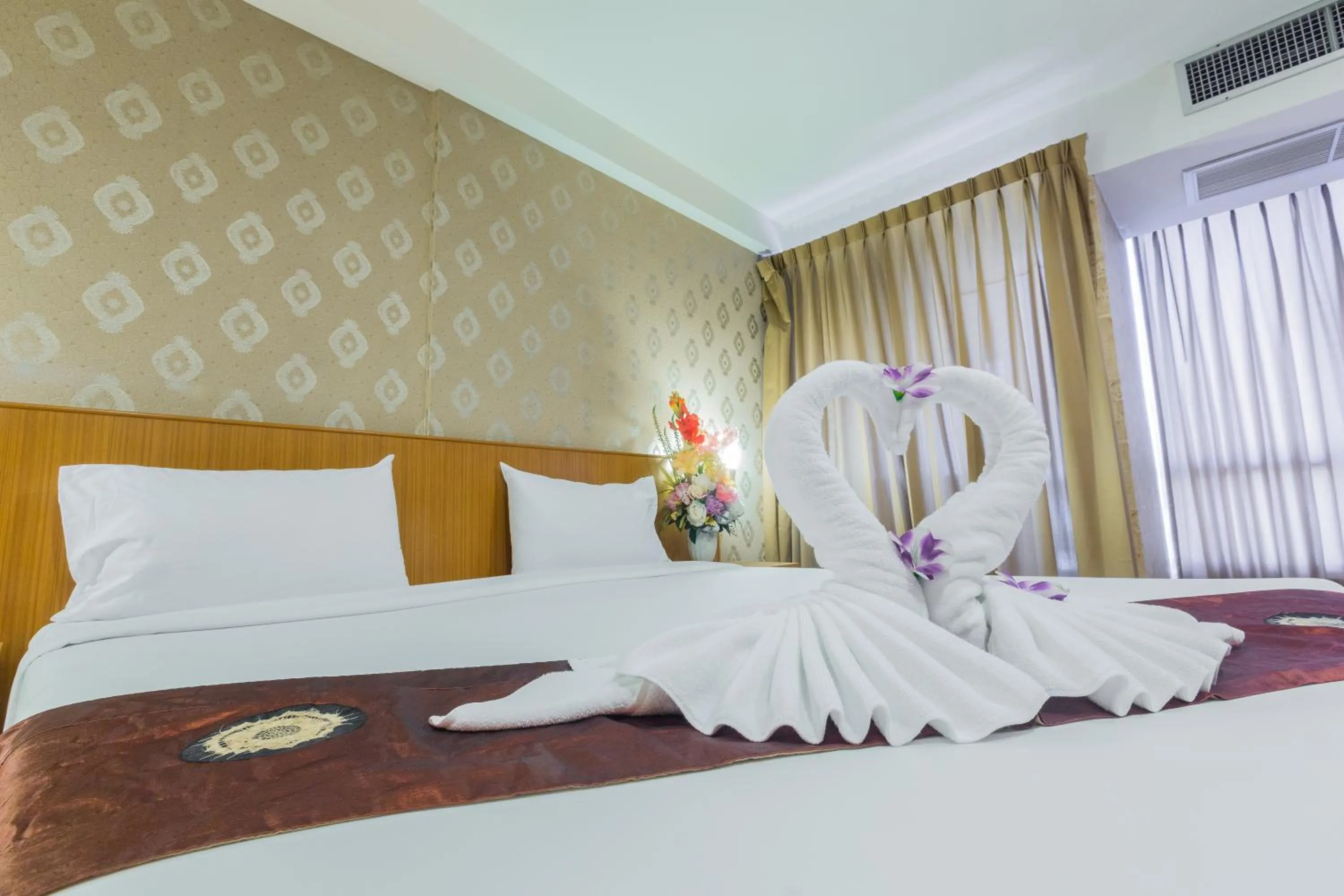 Three Seasons Bangkok