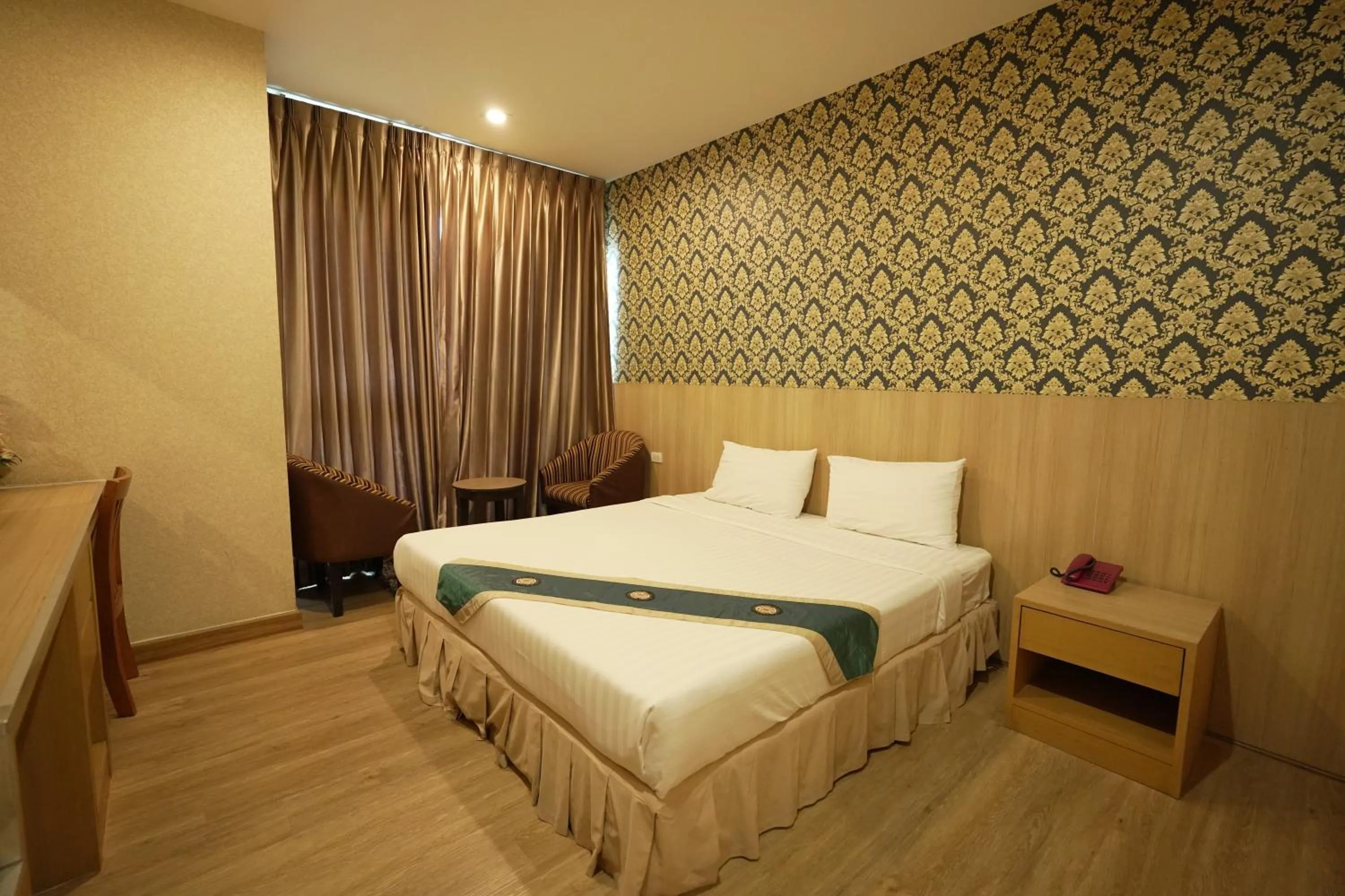 Three Seasons Bangkok