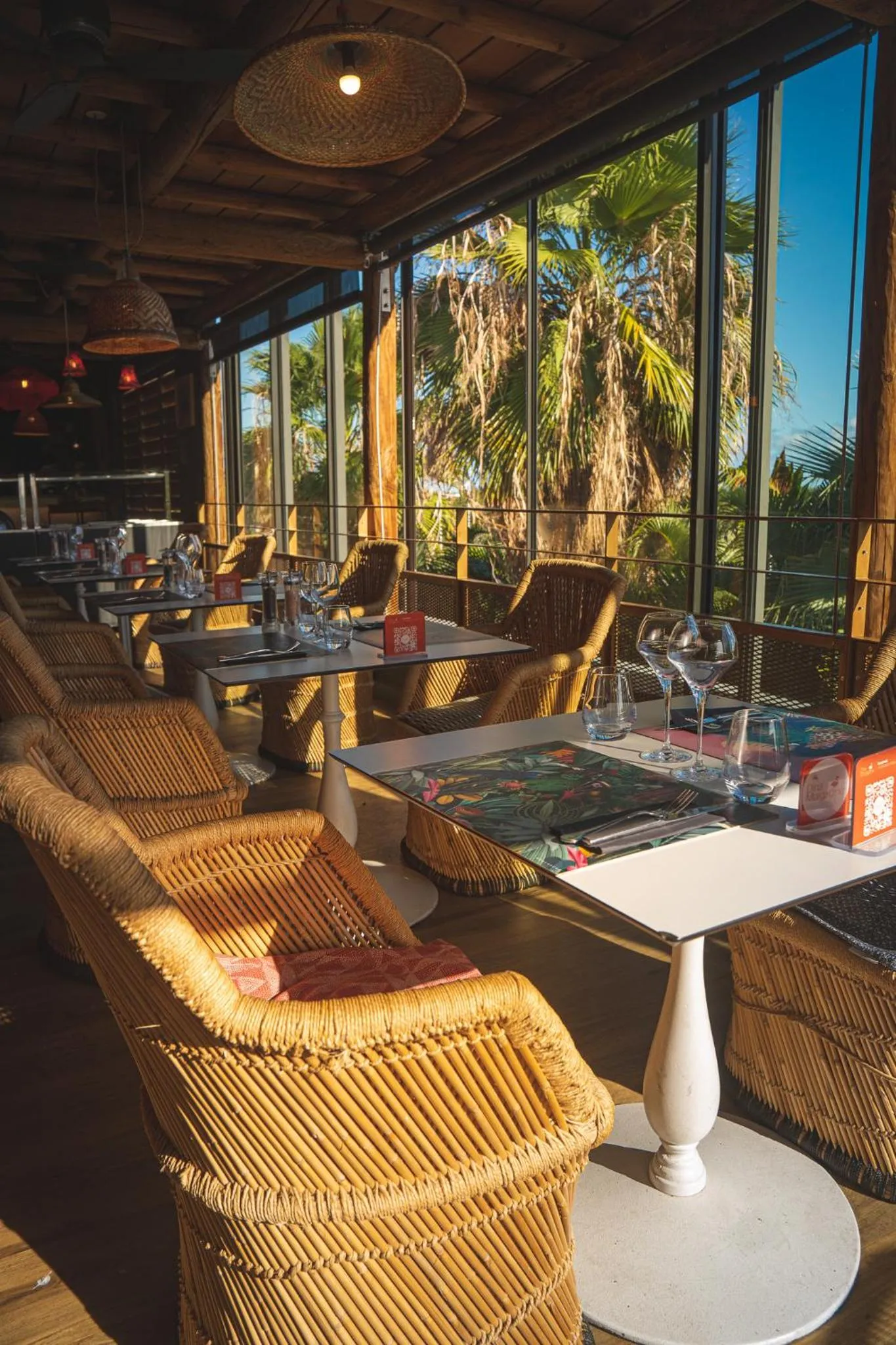 Restaurant/places to eat in Dina Morgabine Saint Gilles