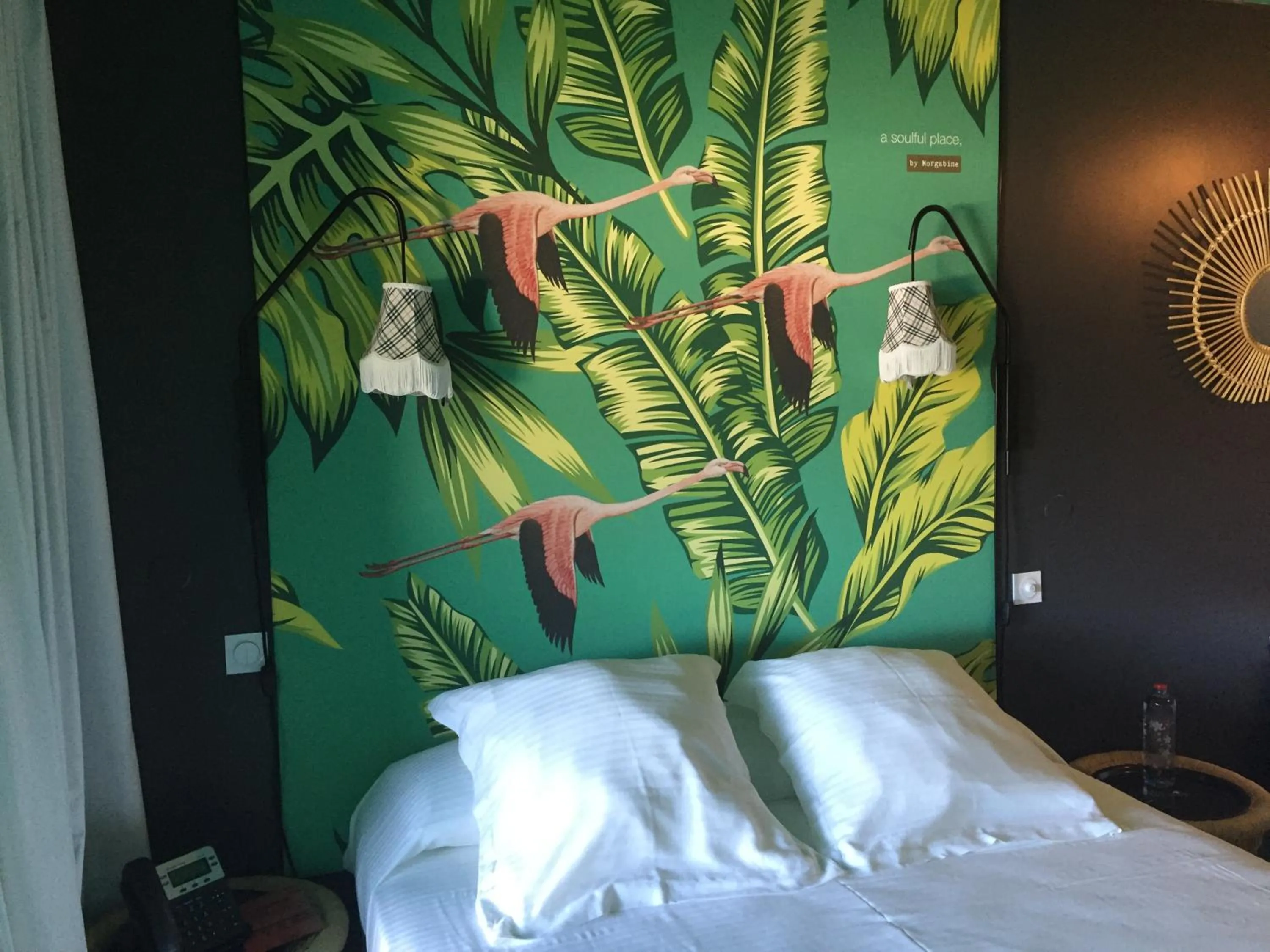 Bedroom, Bed in Dina Morgabine Saint Gilles