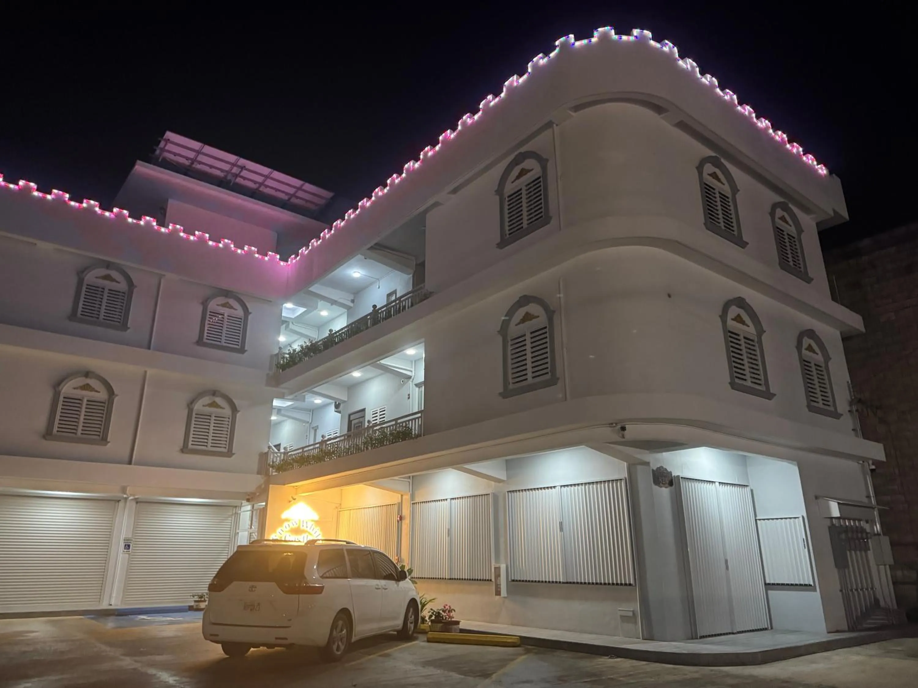 snowwhite castle hotel