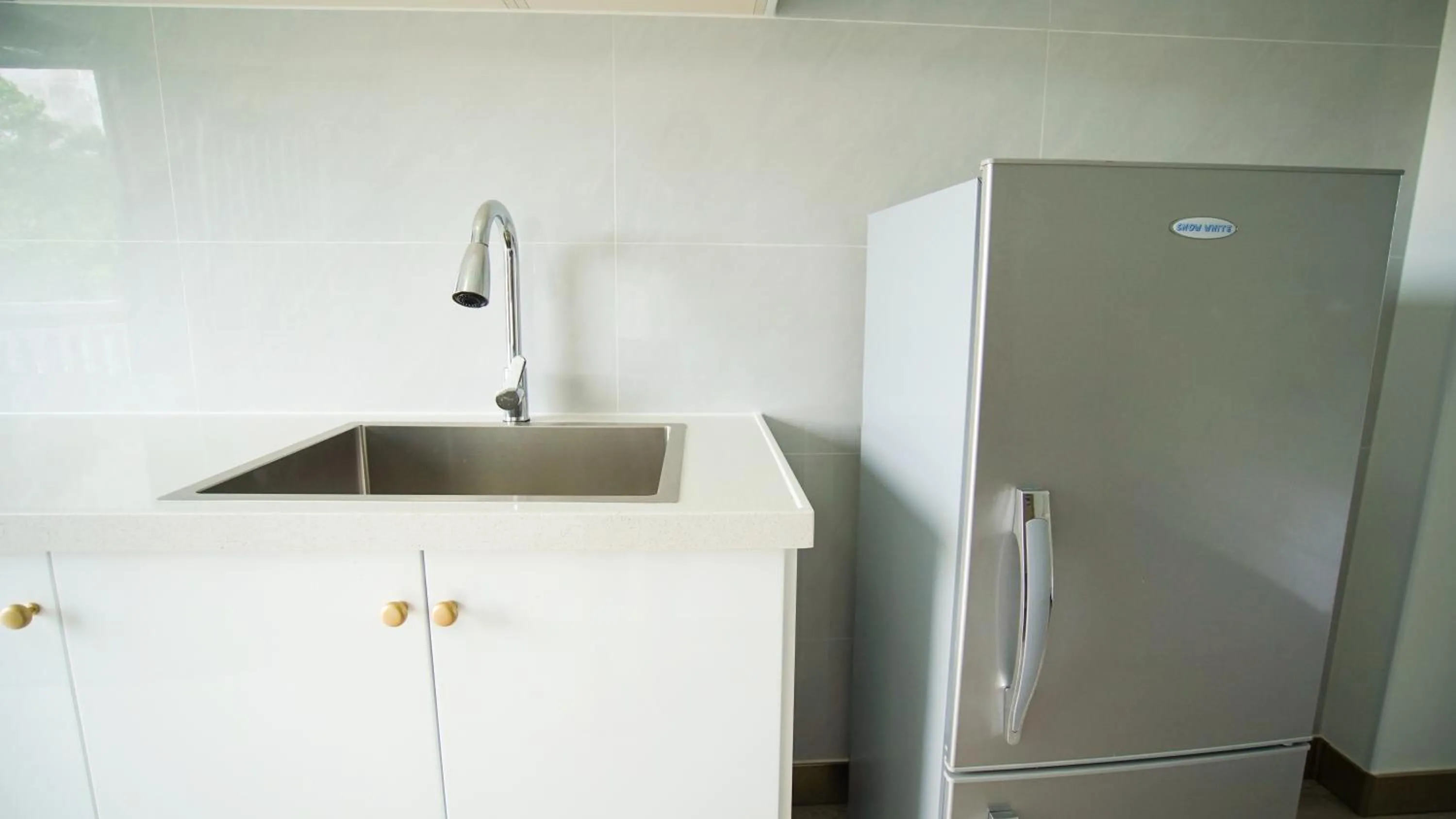 Two-Bedroom Studio Apartment - single occupancy in snowwhite castle hotel