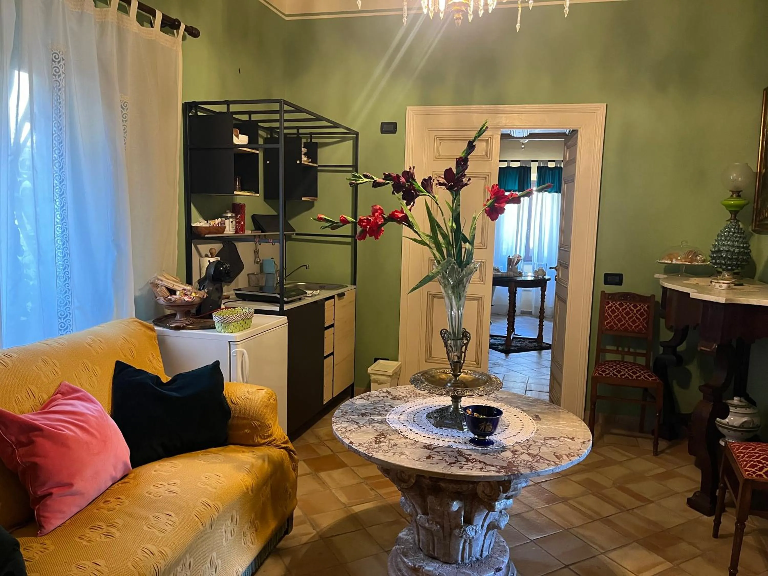 Kitchen or kitchenette in Palazzo Cutrufelli