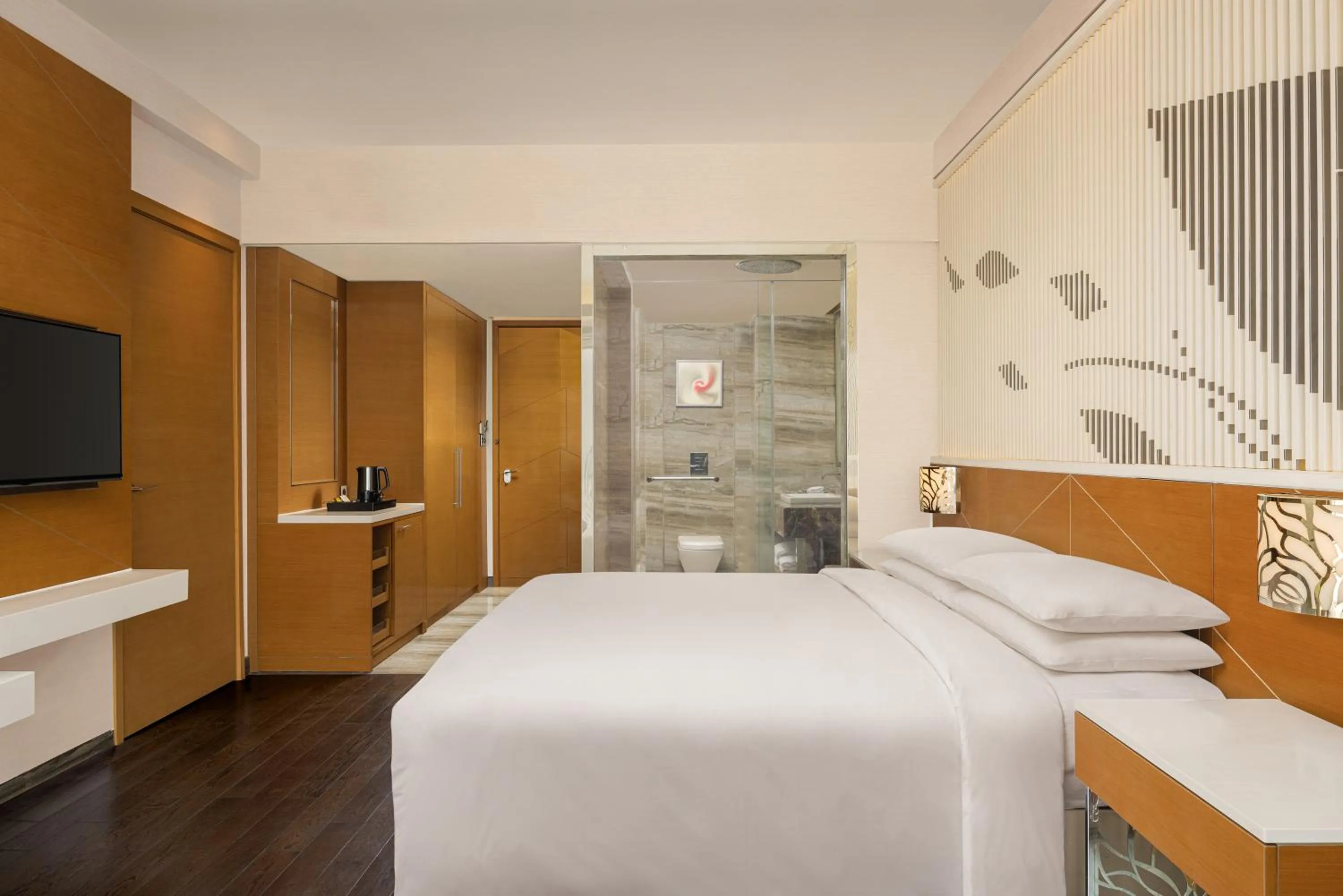 Bed in Renaissance Lucknow Hotel, Gomti Nagar