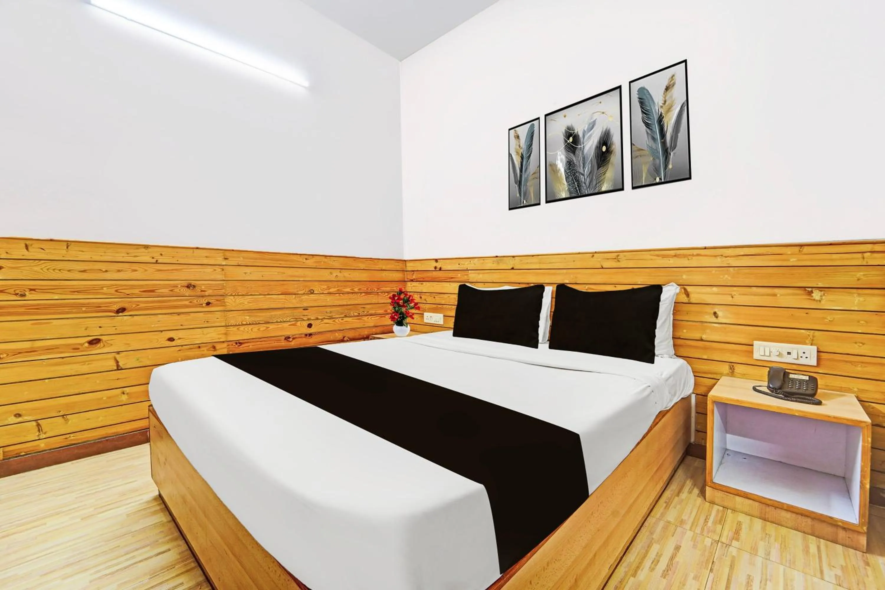 Bedroom, Bed in Super Hotel O Namakkal