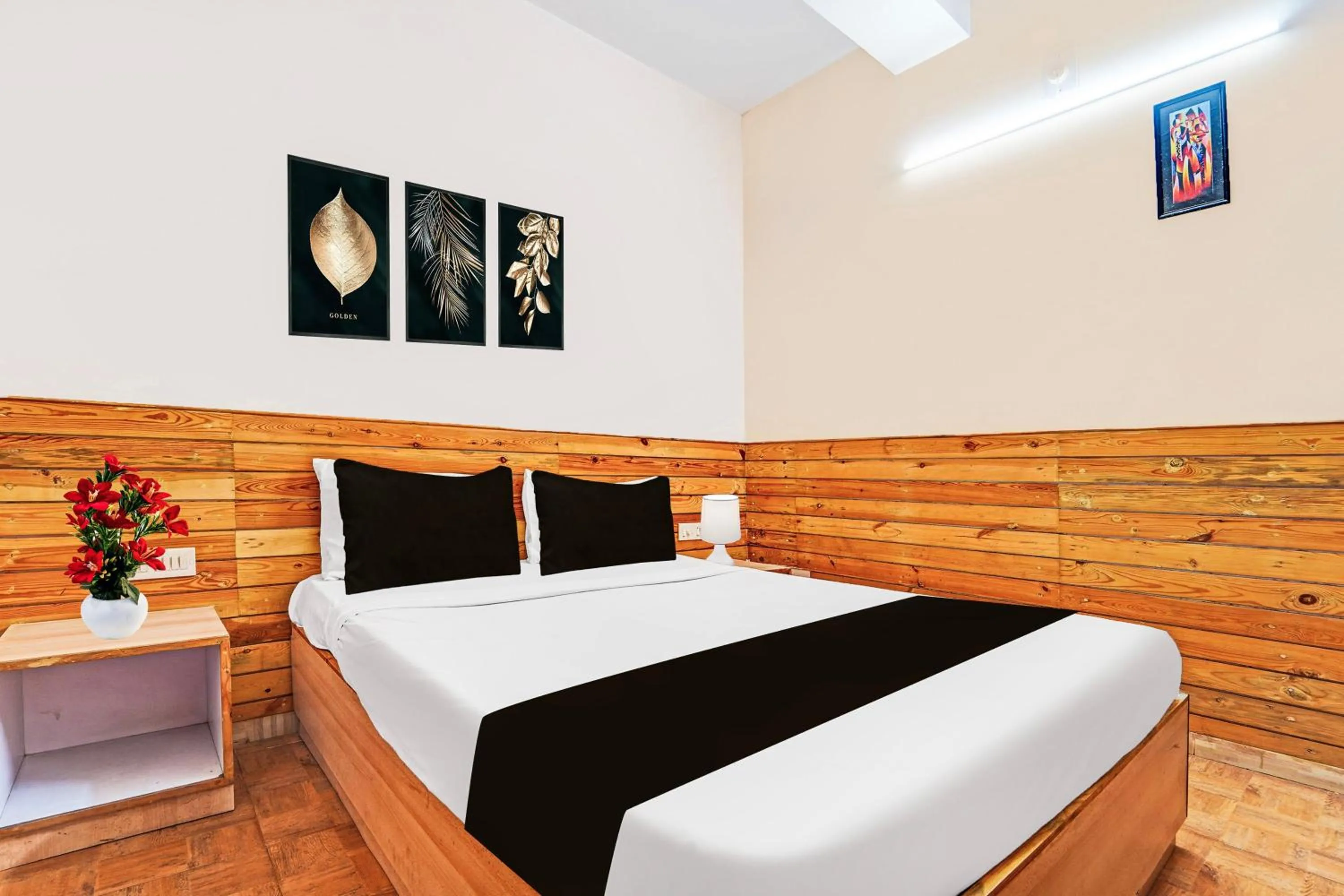 Bedroom, Bed in Super Hotel O Namakkal