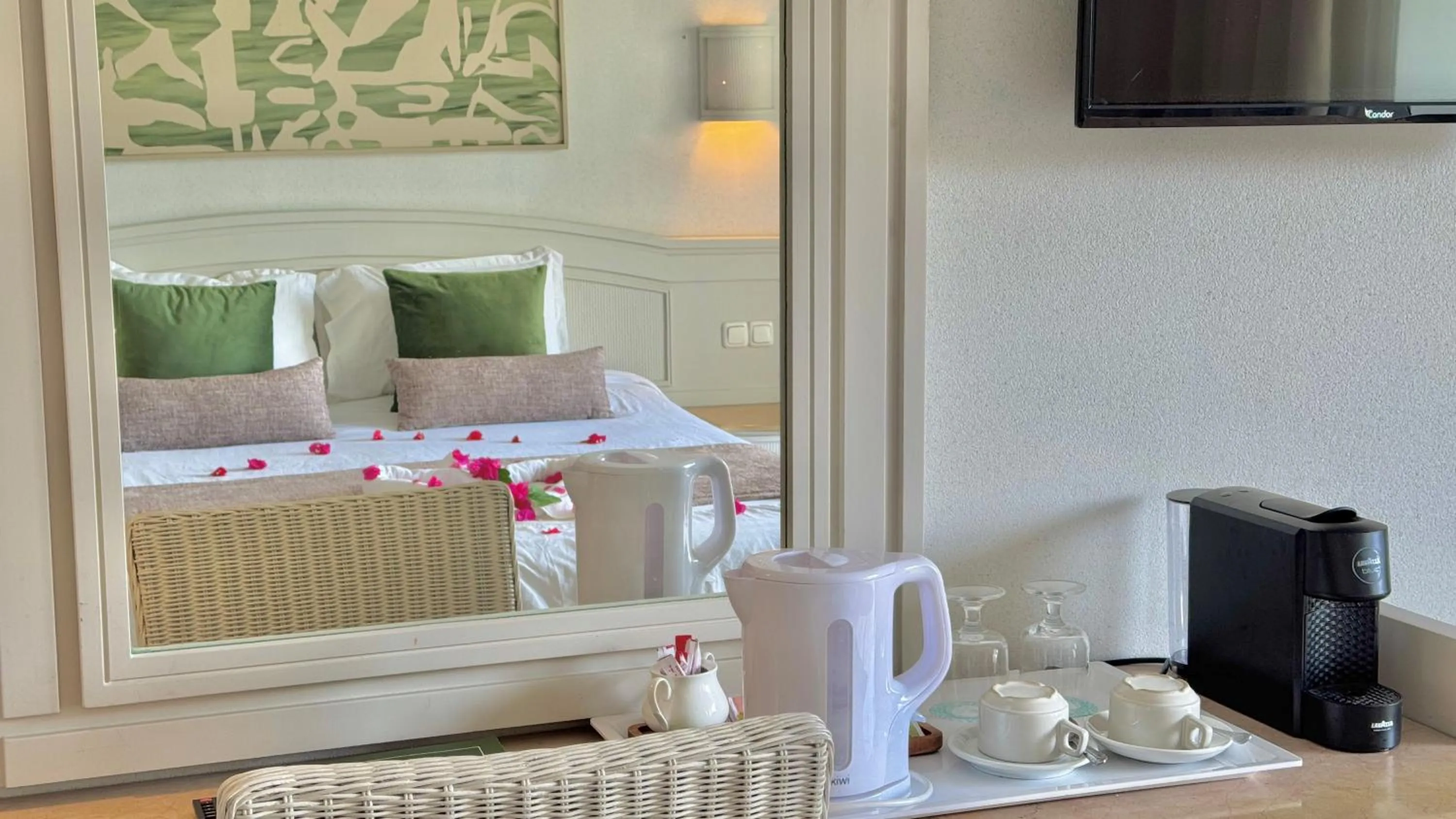 Bed in Hammamet Garden Resort and Spa