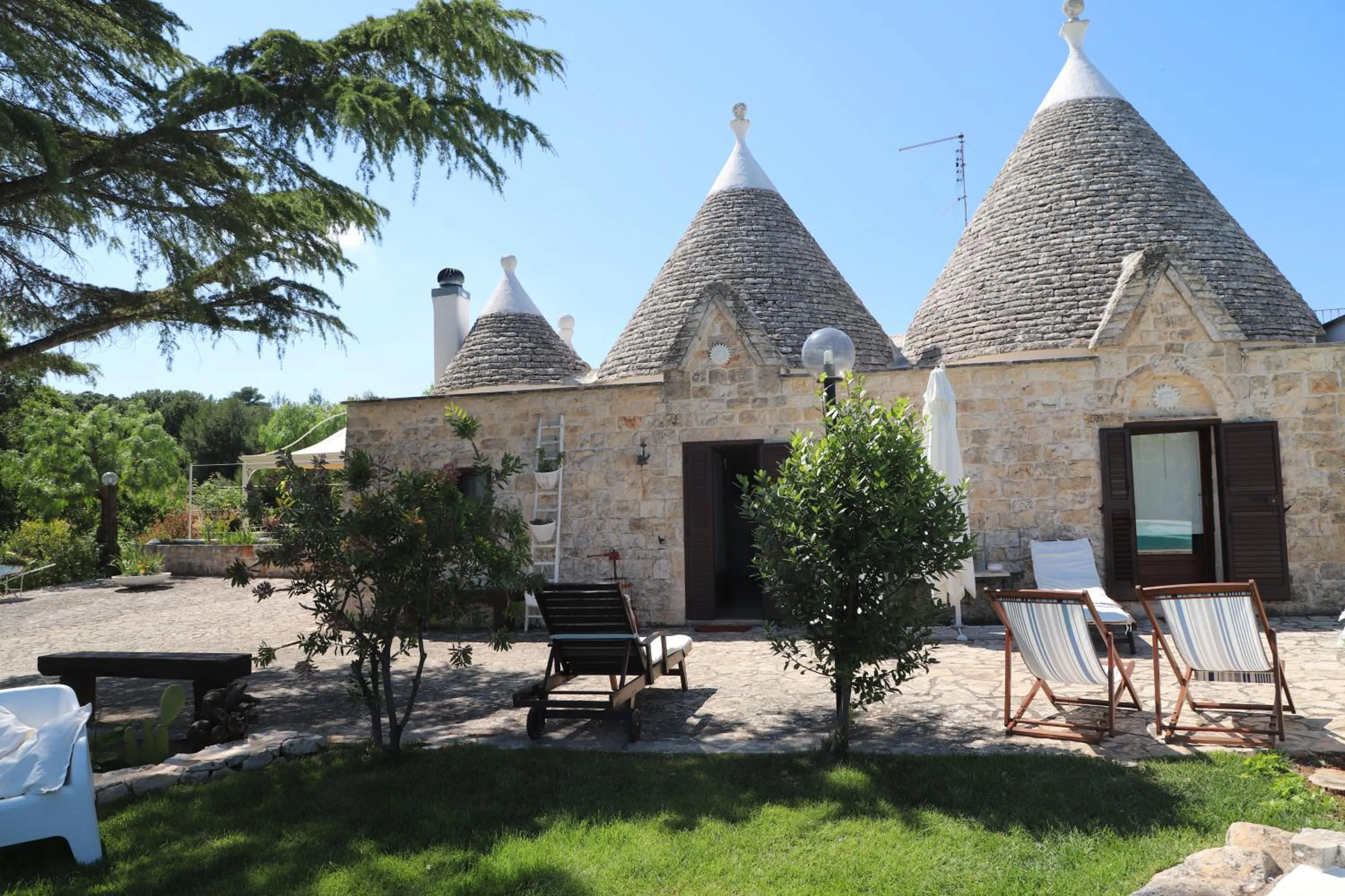 Trulli Anna