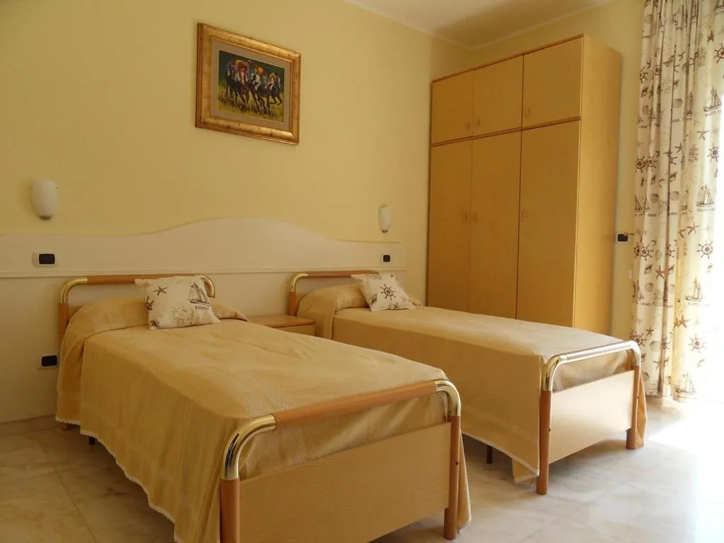 Sea view, Bed in La Rosa Dei Venti