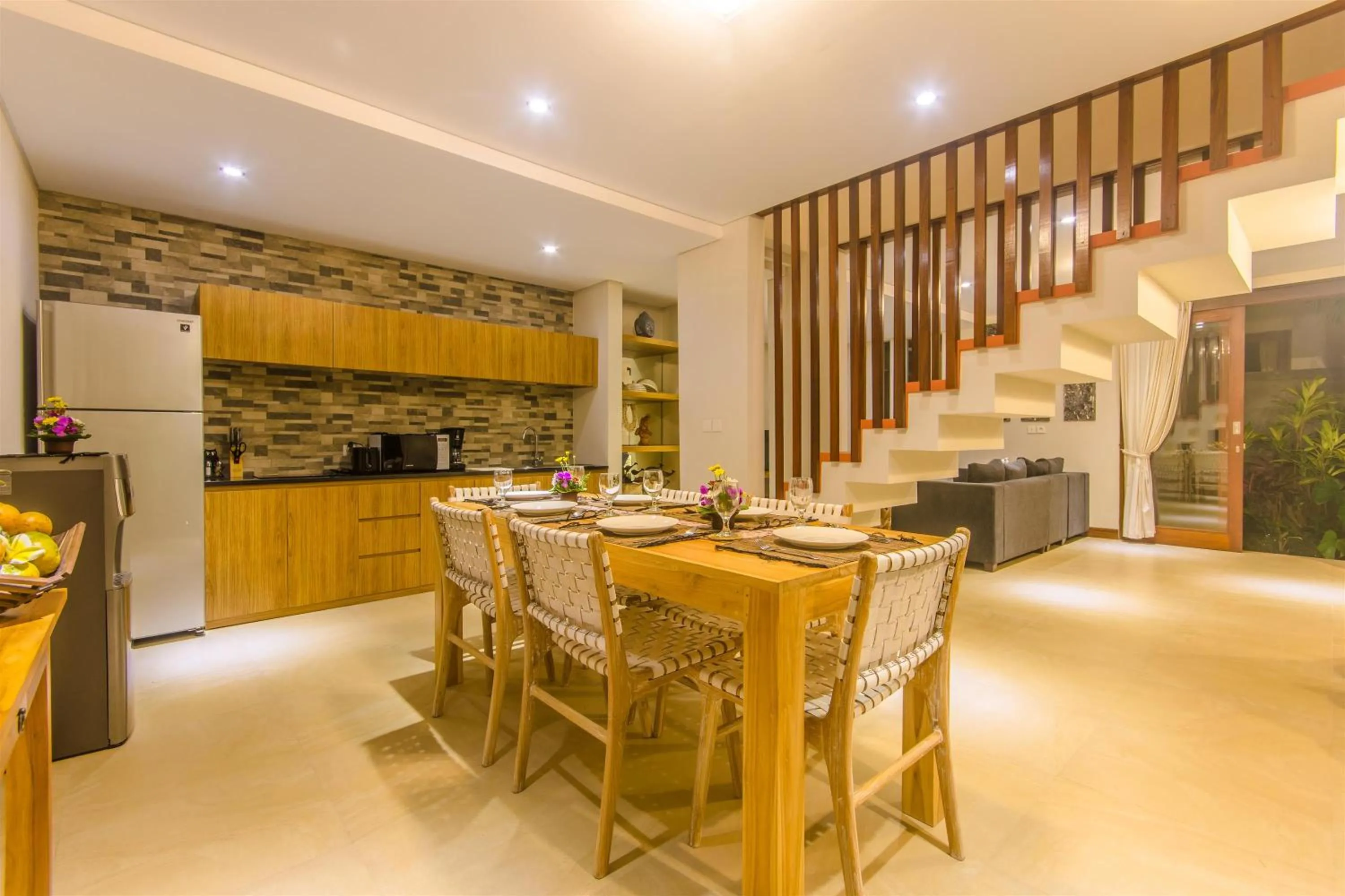 Kitchen or kitchenette in La-Meli Villas Ubud