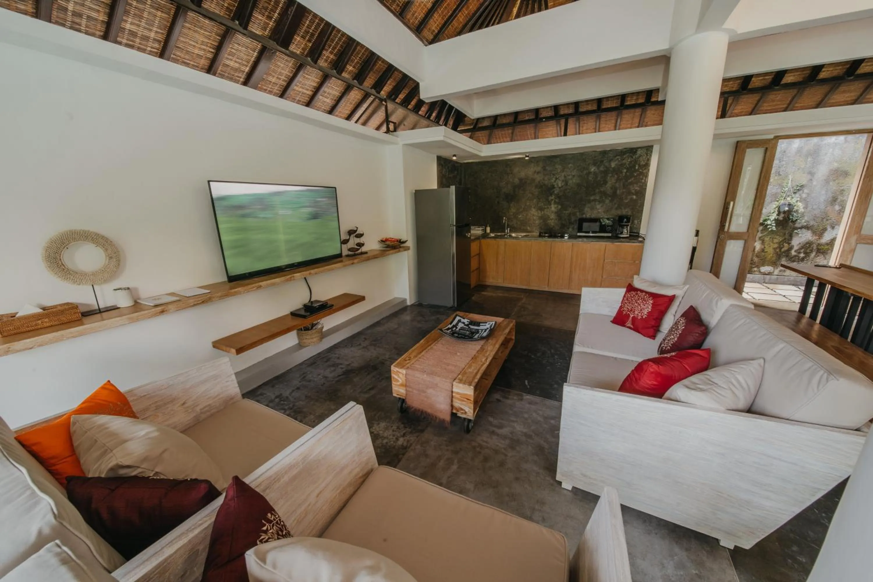 TV and multimedia in La-Meli Villas Ubud