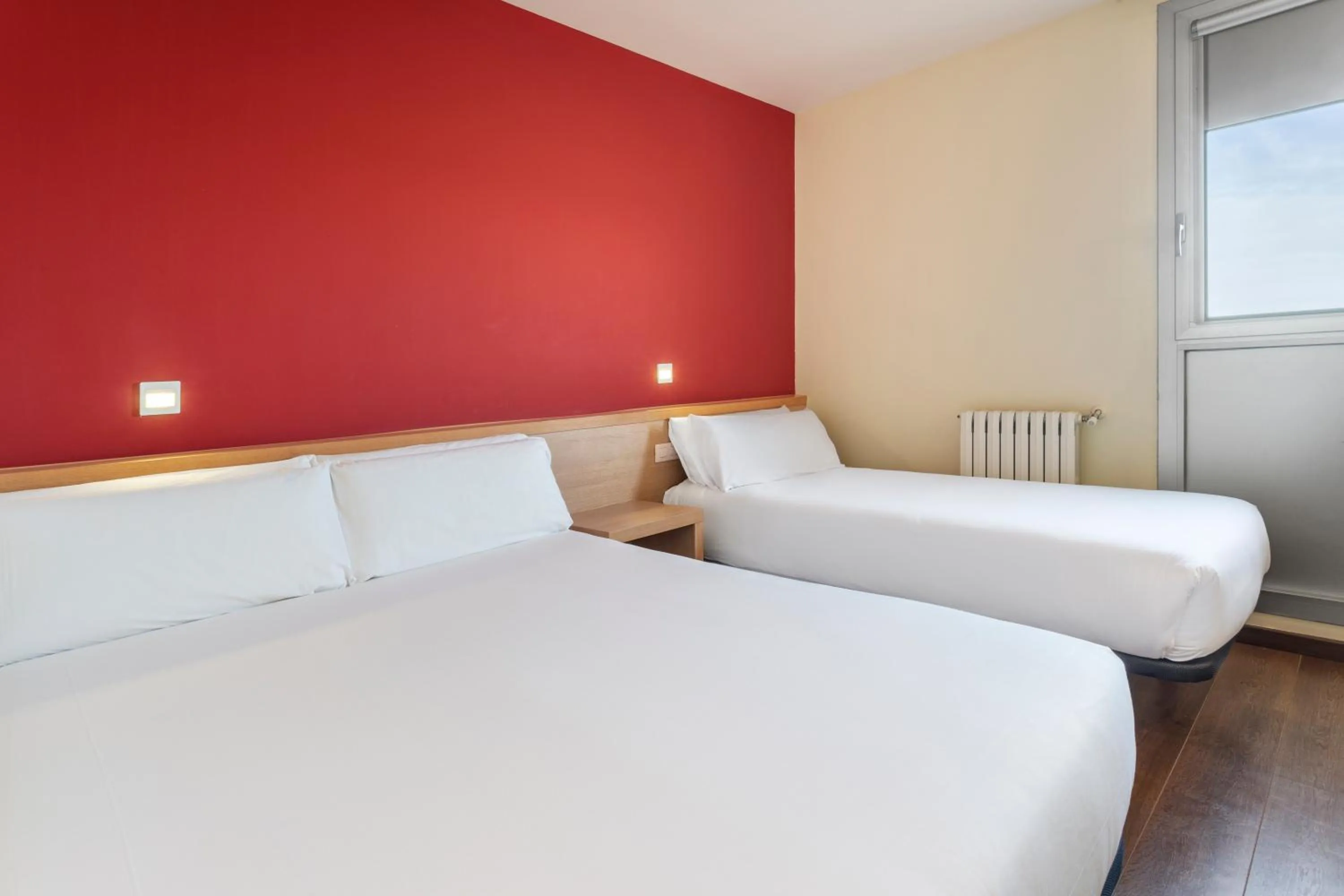 Bed in Hotel 280 Zaragoza