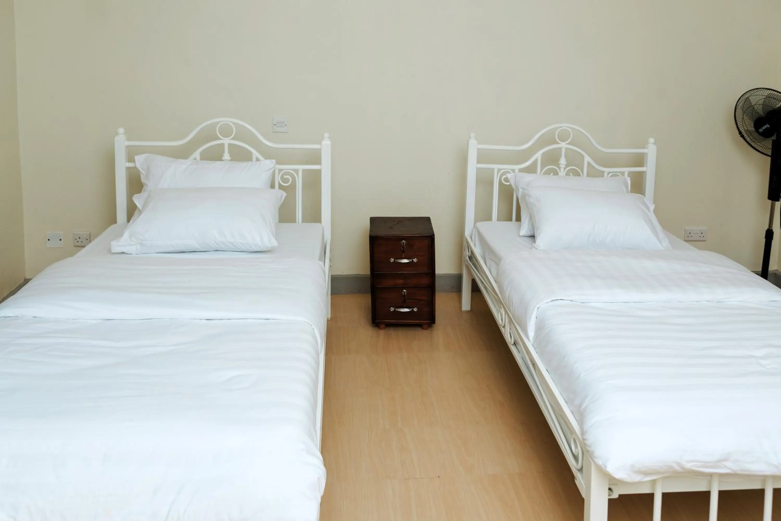 Twin Room with Garden View - single occupancy in Kandez Holiday Home