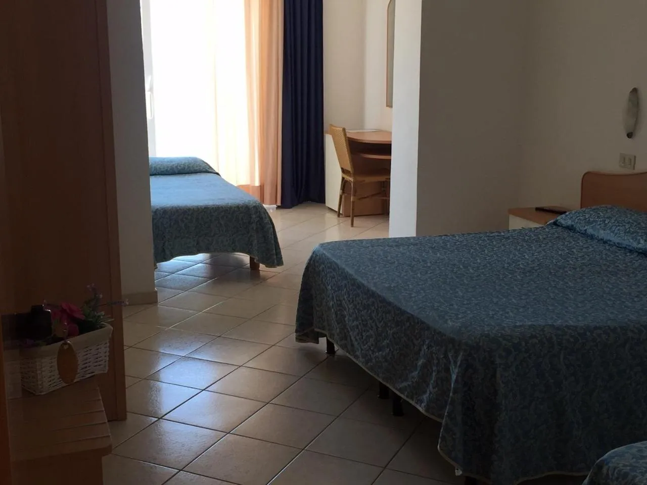 Photo of the whole room in Hotel Lido