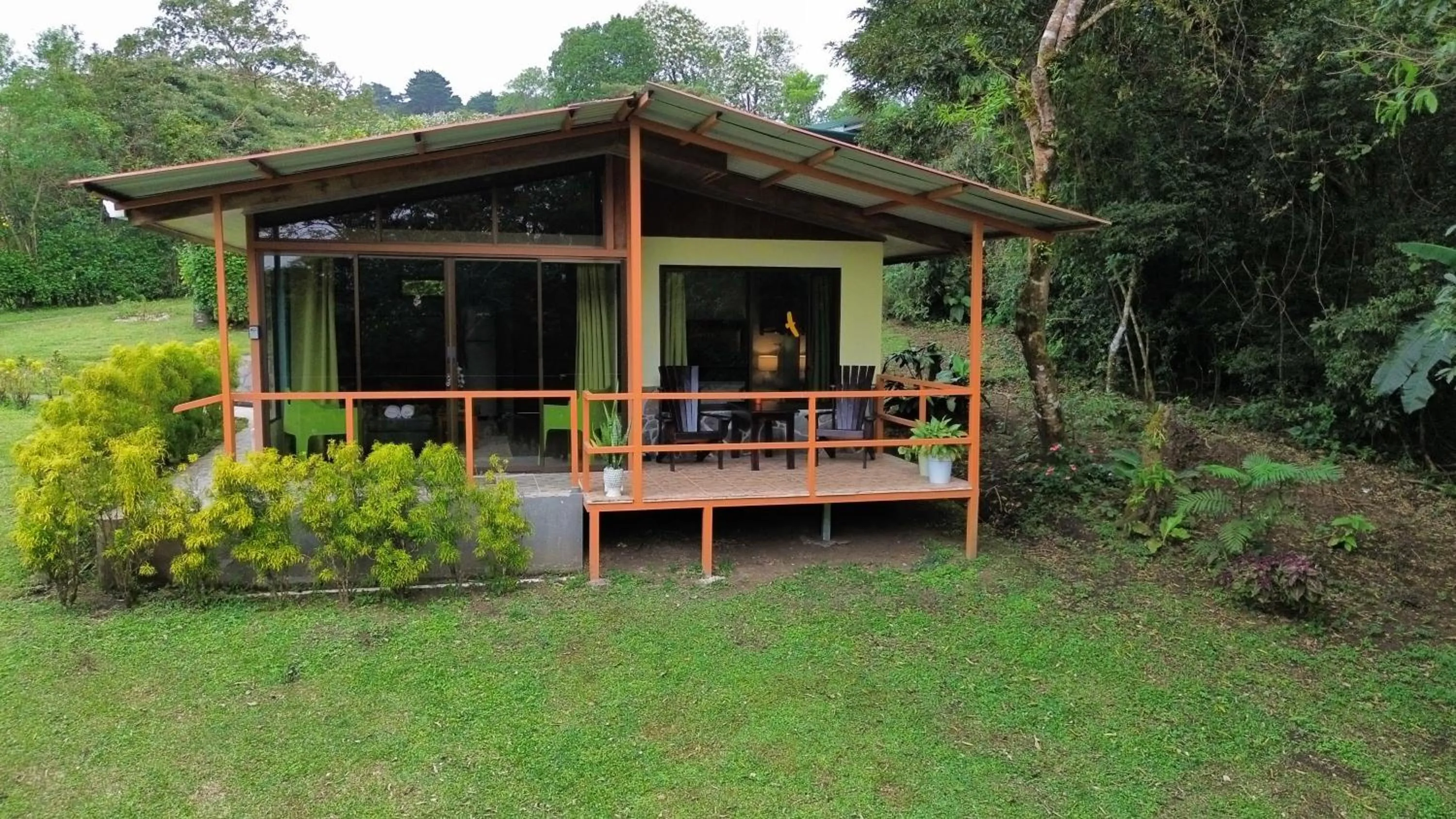 Facade/entrance in Las Marias Monteverde - Mountain View Cottages & Gardens