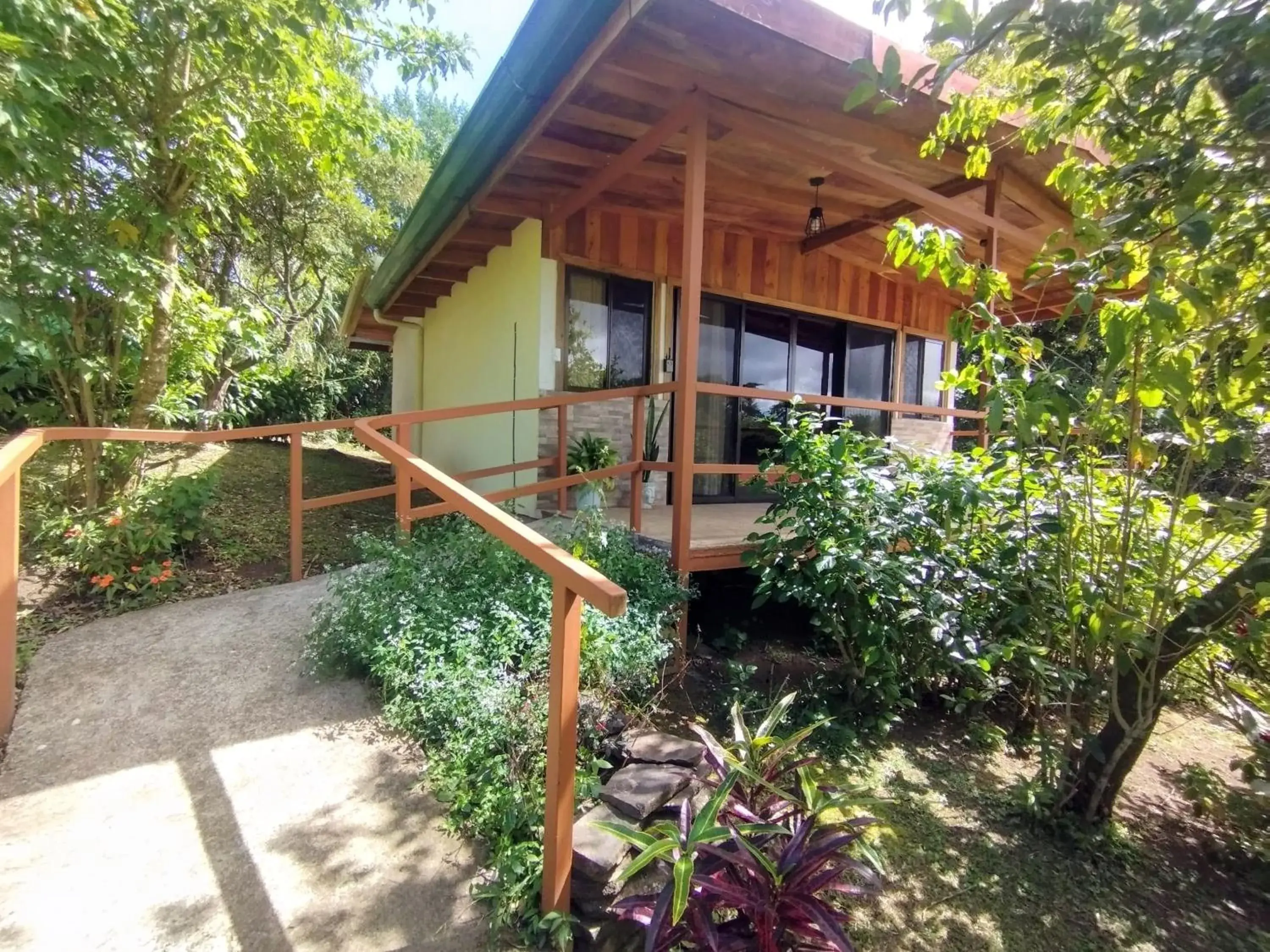 Vacation Home in Las Marias Monteverde - Mountain View Cottages & Gardens Vacation Home in Las Marias Monteverde - Mountain View Cottages & Gardens