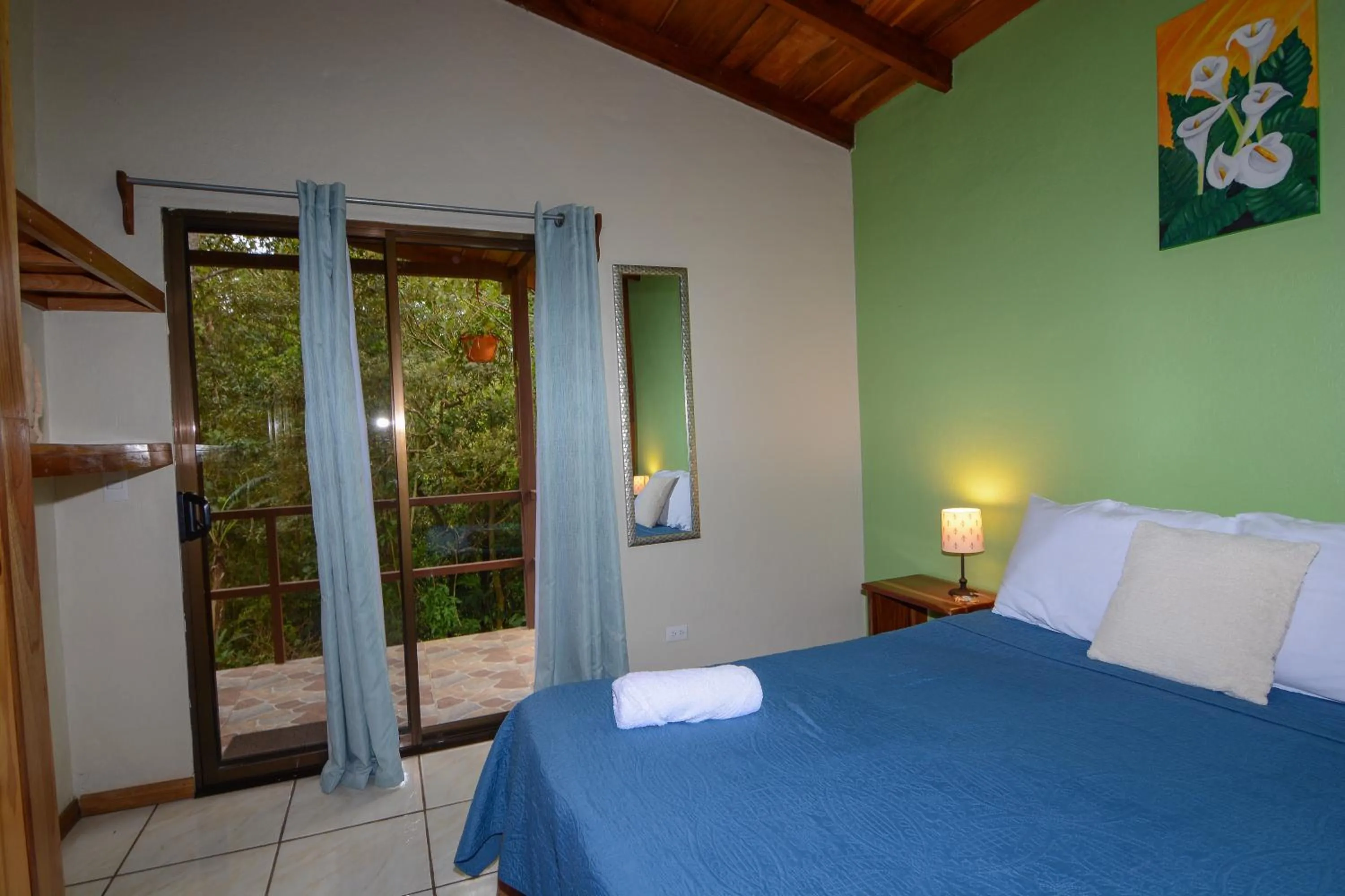 Bedroom, Bed in Las Marias Monteverde - Mountain View Cottages & Gardens