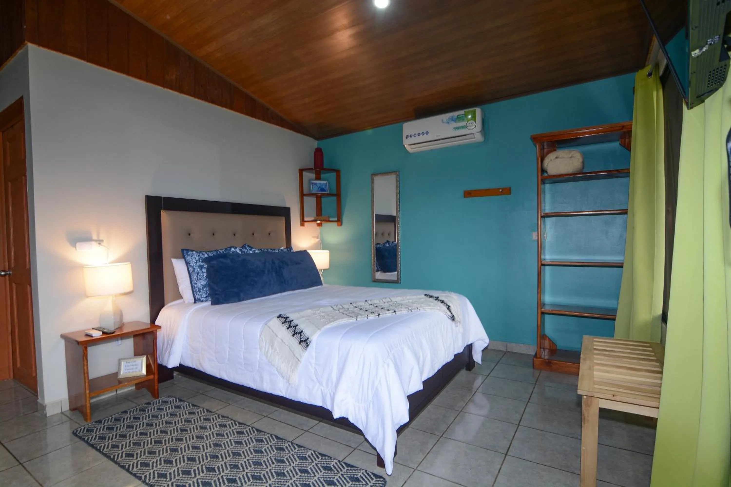 Bed in Las Marias Monteverde - Mountain View Cottages & Gardens