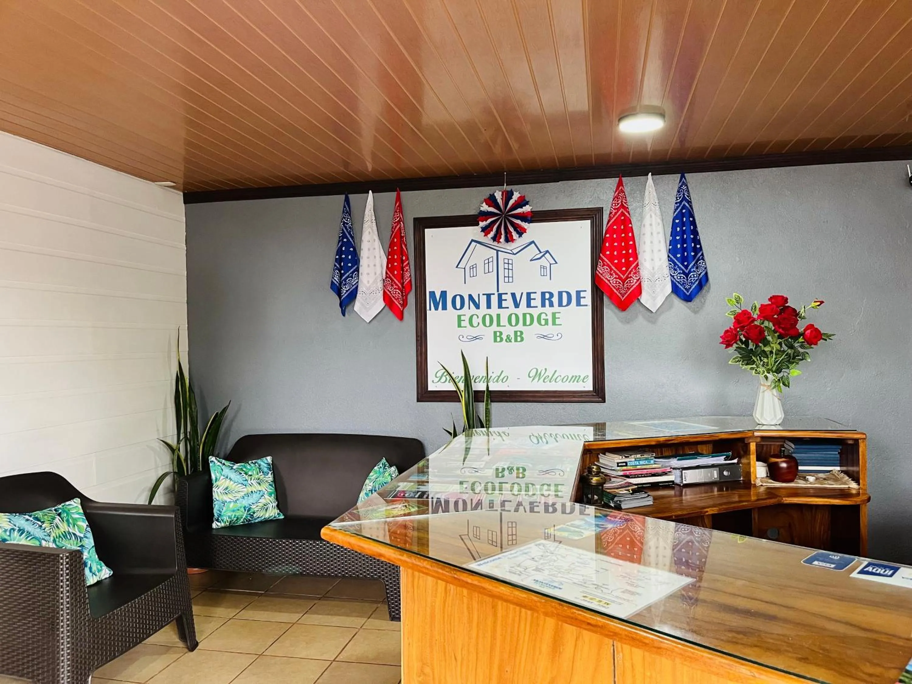 Lobby or reception in Monteverde Ecolodge