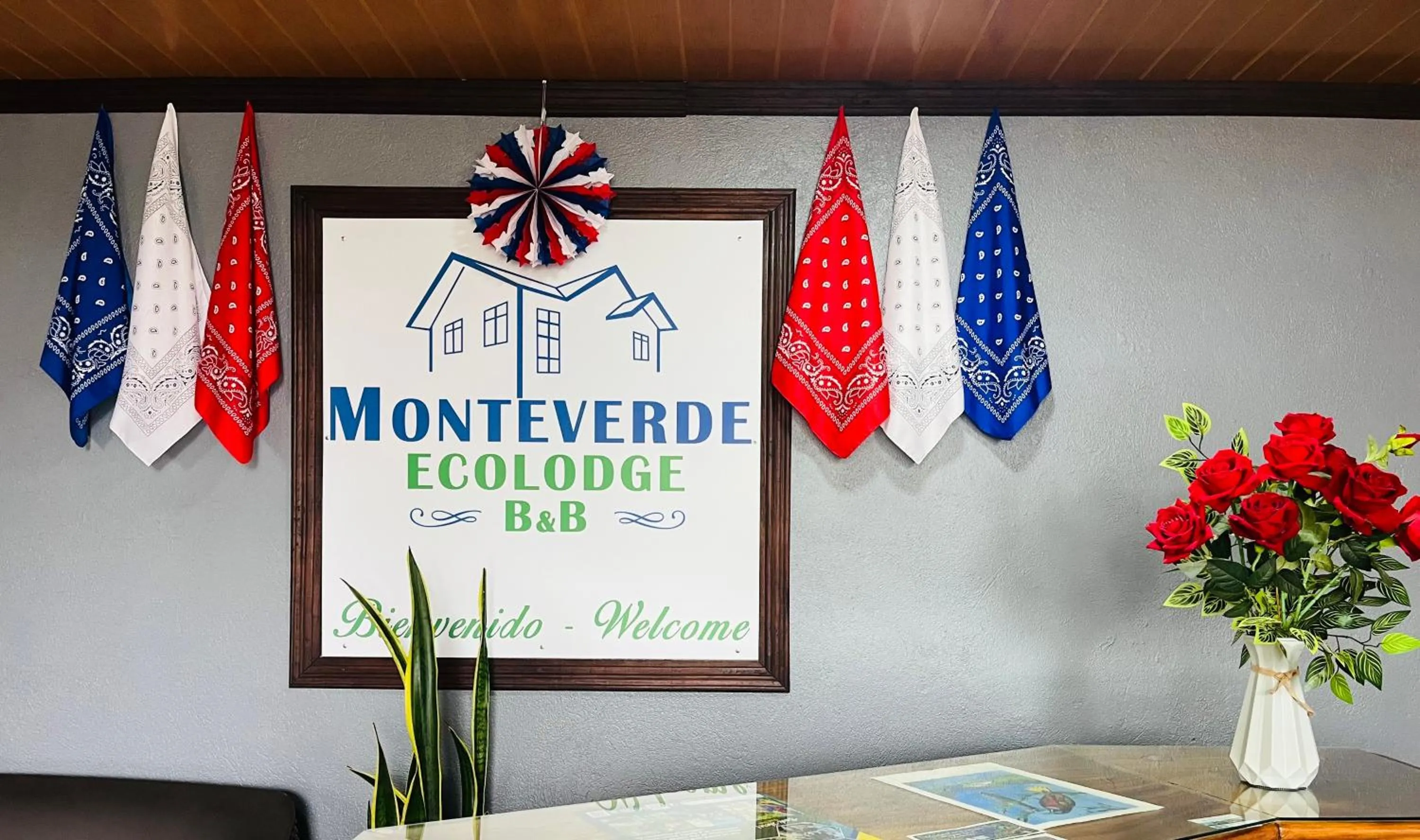 Lobby or reception in Monteverde Ecolodge