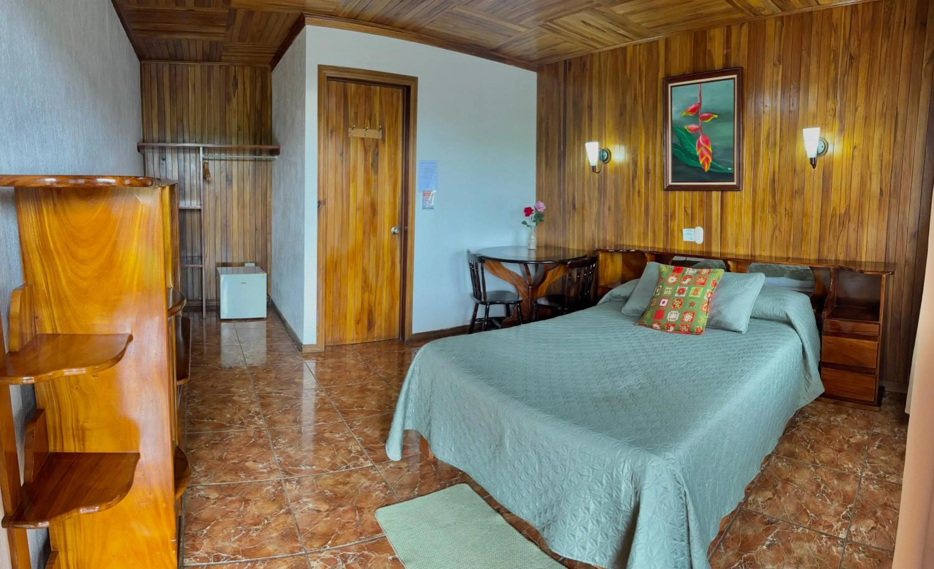 Bed in Monteverde Ecolodge