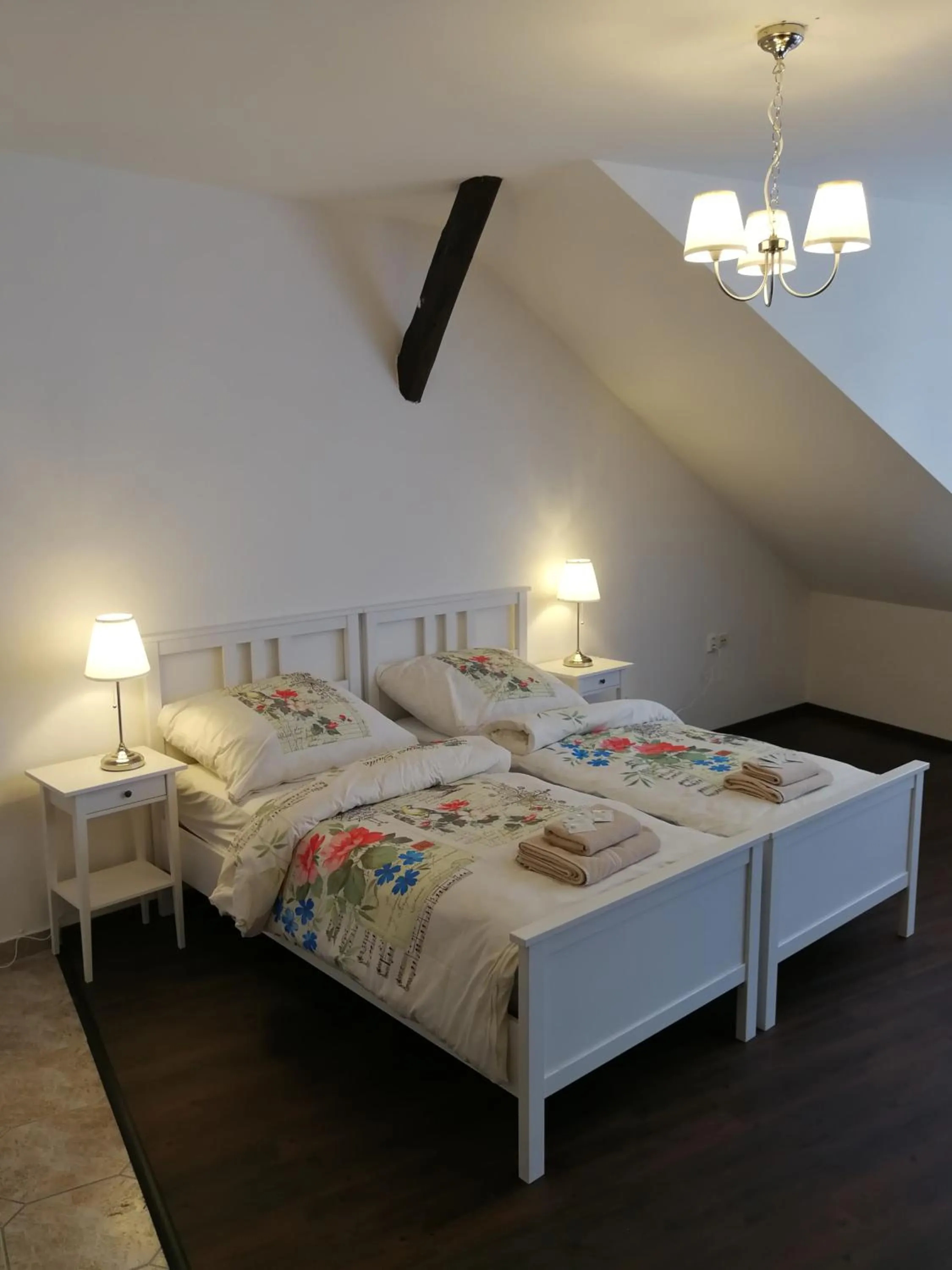 Bed in Hnízdo Snů