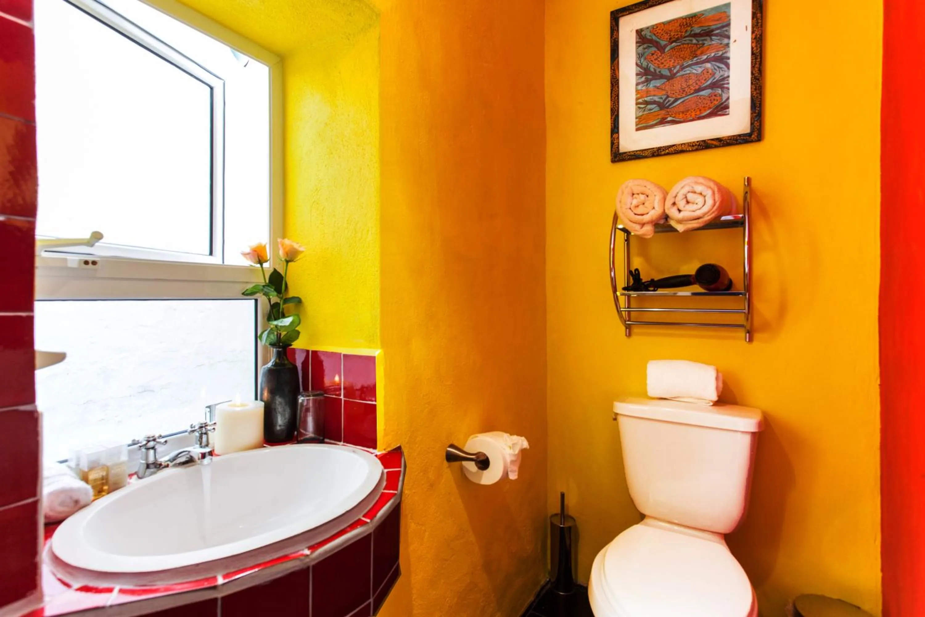 Bathroom in Garlands Del Rio Riverside Boutique Hotel