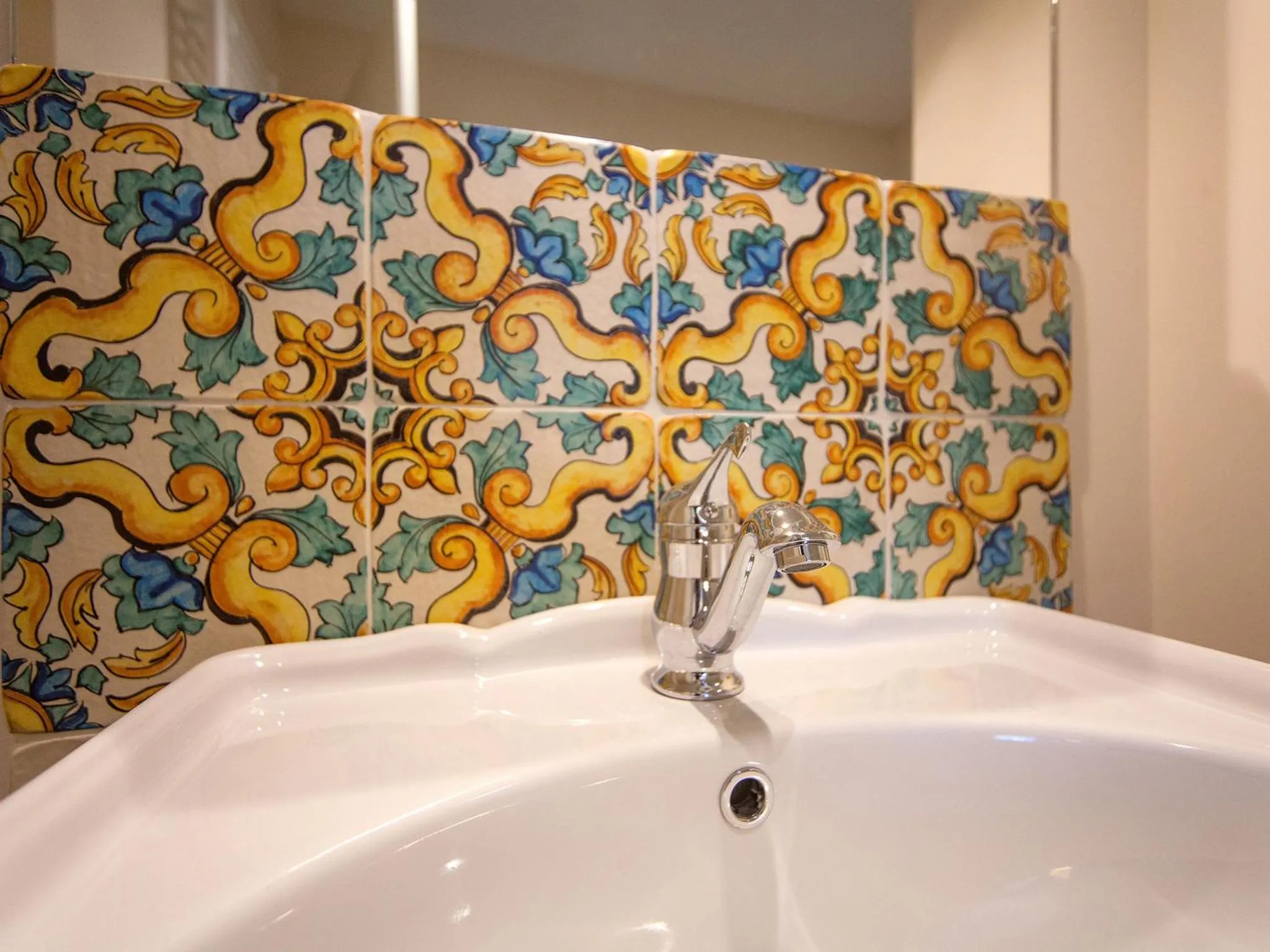 Decorative detail in Il Duomo Relais