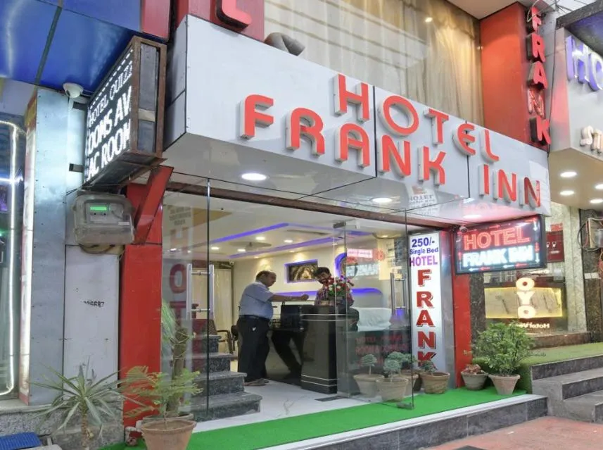 Property building in Hotel Frank Inn