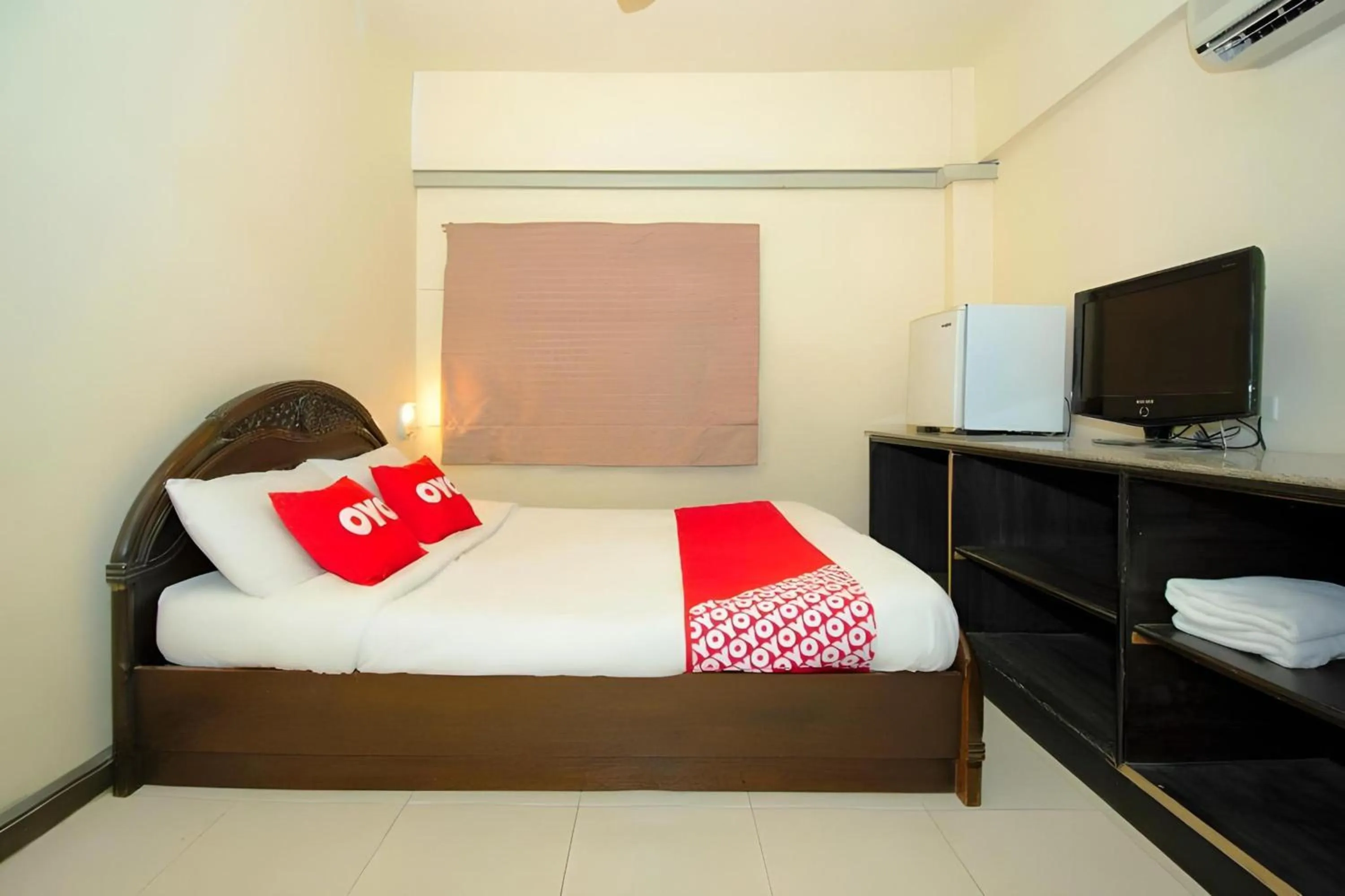 Bed in Pom Pom Residence