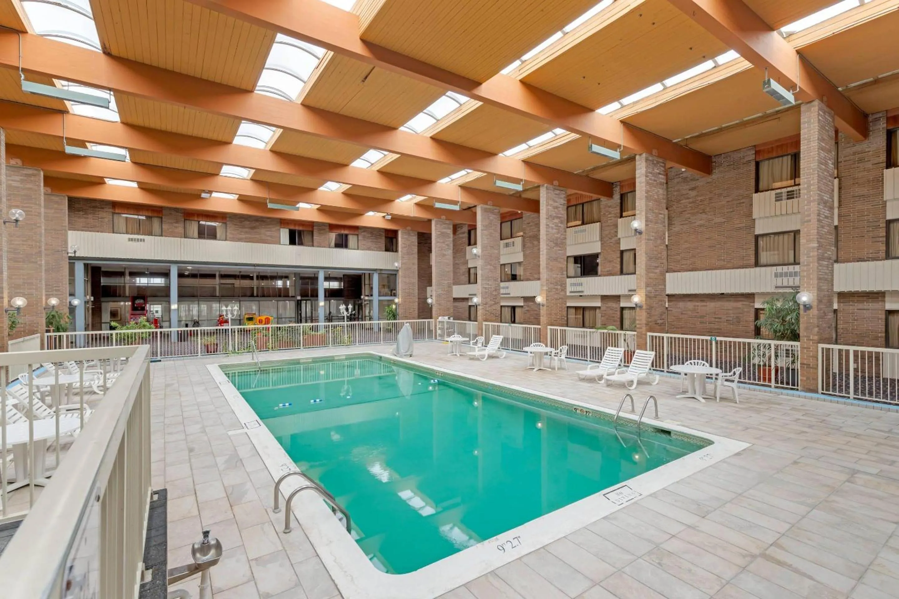 Swimming pool in MainStay Suites Lansing West
