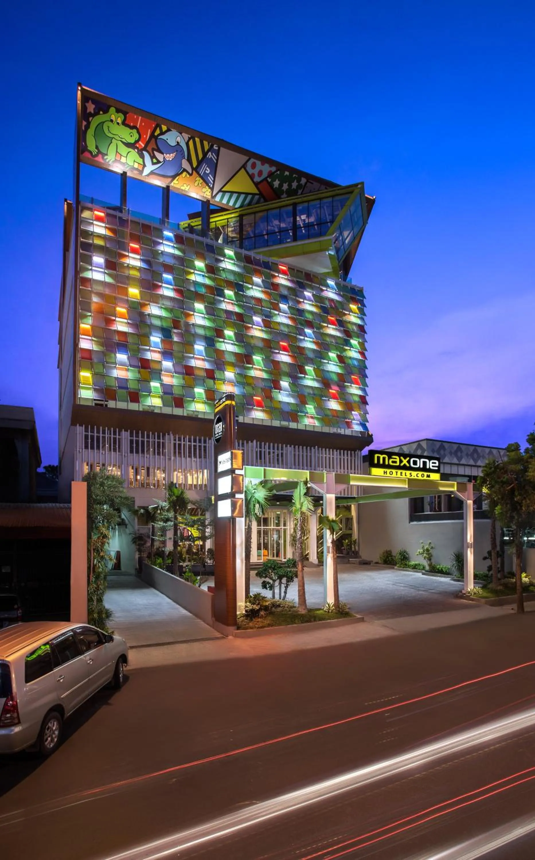 Property building in MaxOneHotel Tidar Surabaya