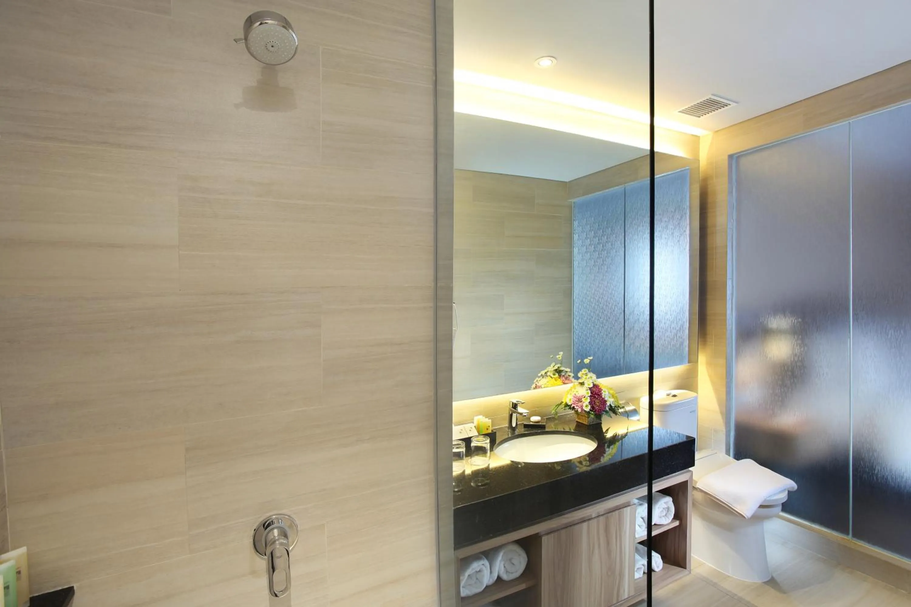 Bathroom in Swiss-Belinn Karawang