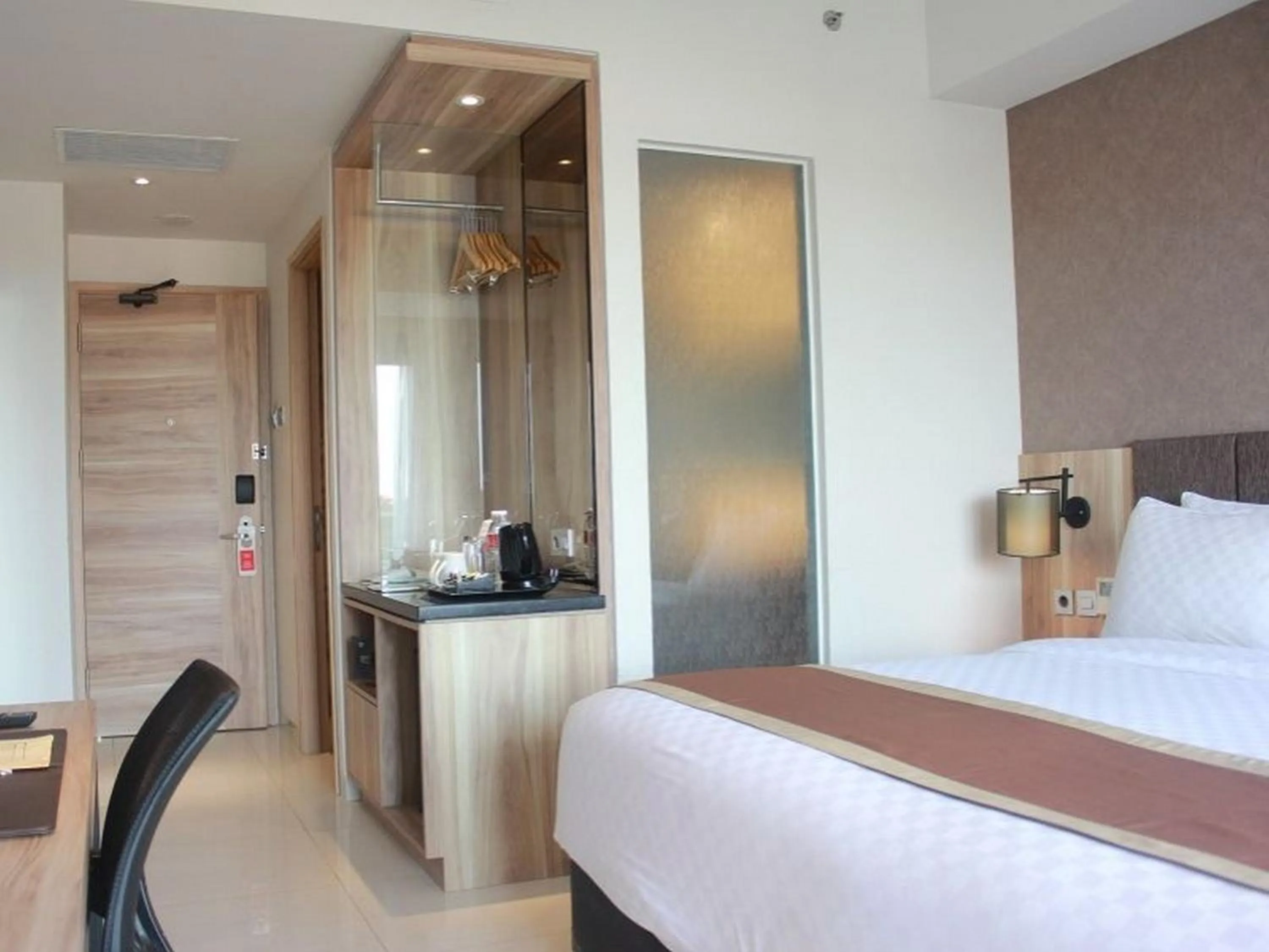 Bedroom, Bed in Swiss-Belinn Karawang