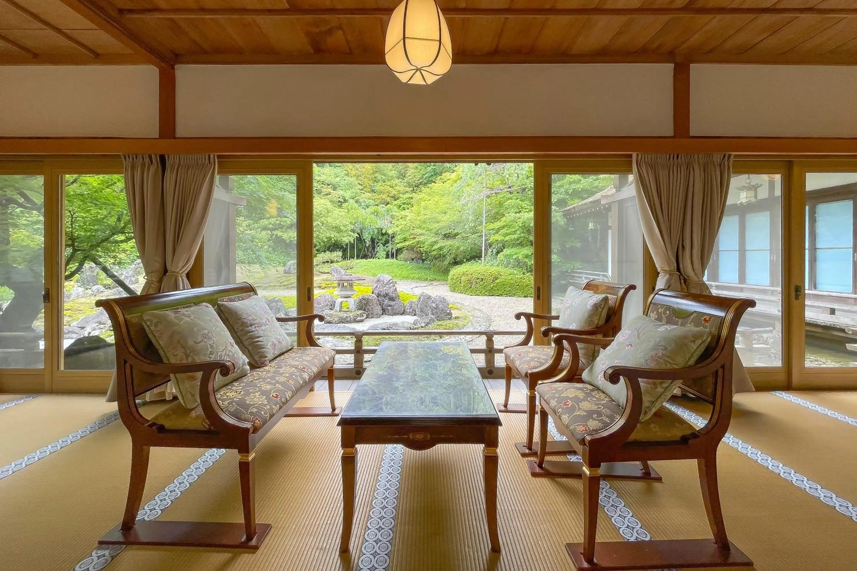 View (from property/room) in 高野山 宿坊 総持院 -Koyasan Shukubo Sojiin-