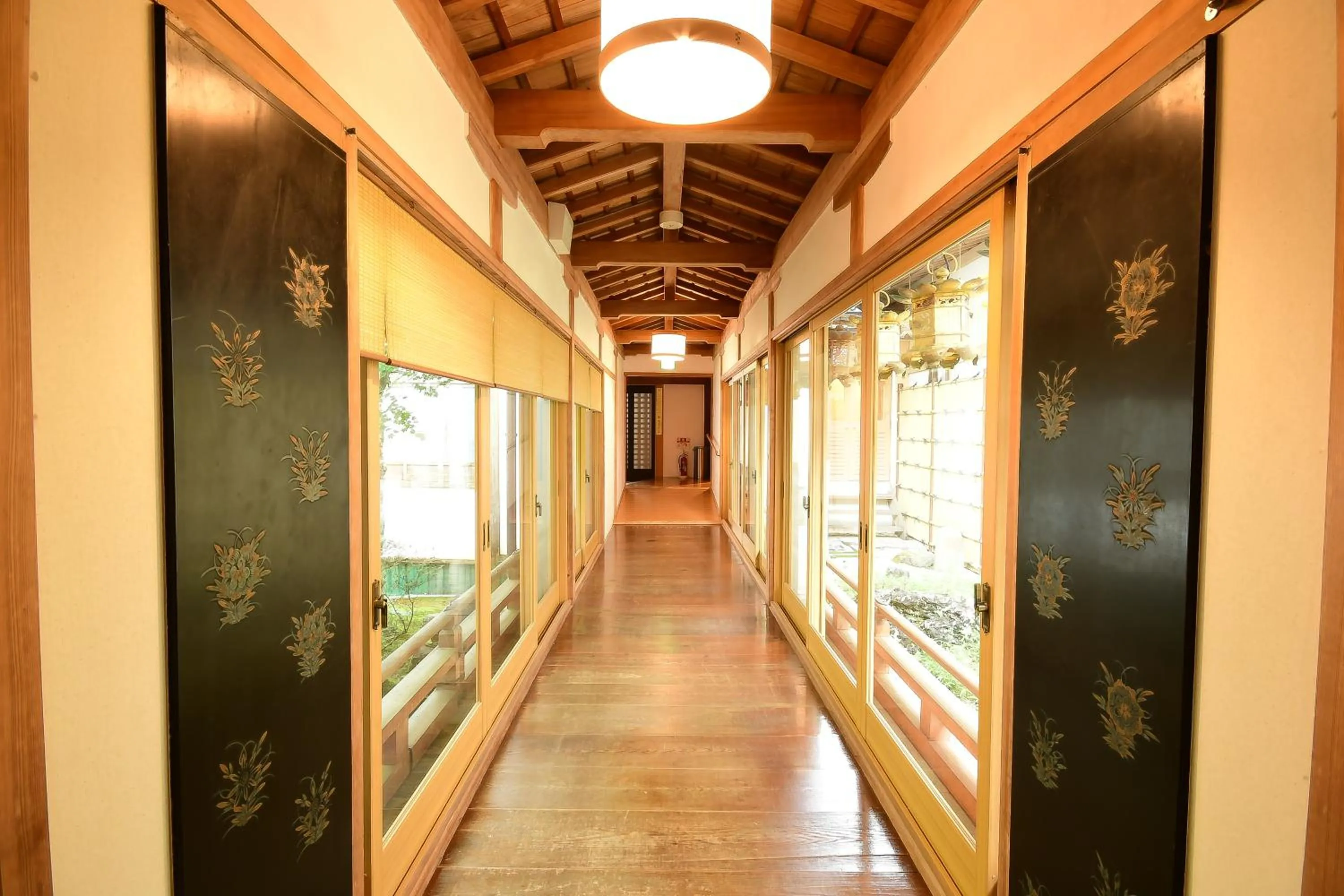 Area and facilities in 高野山 宿坊 総持院 -Koyasan Shukubo Sojiin-