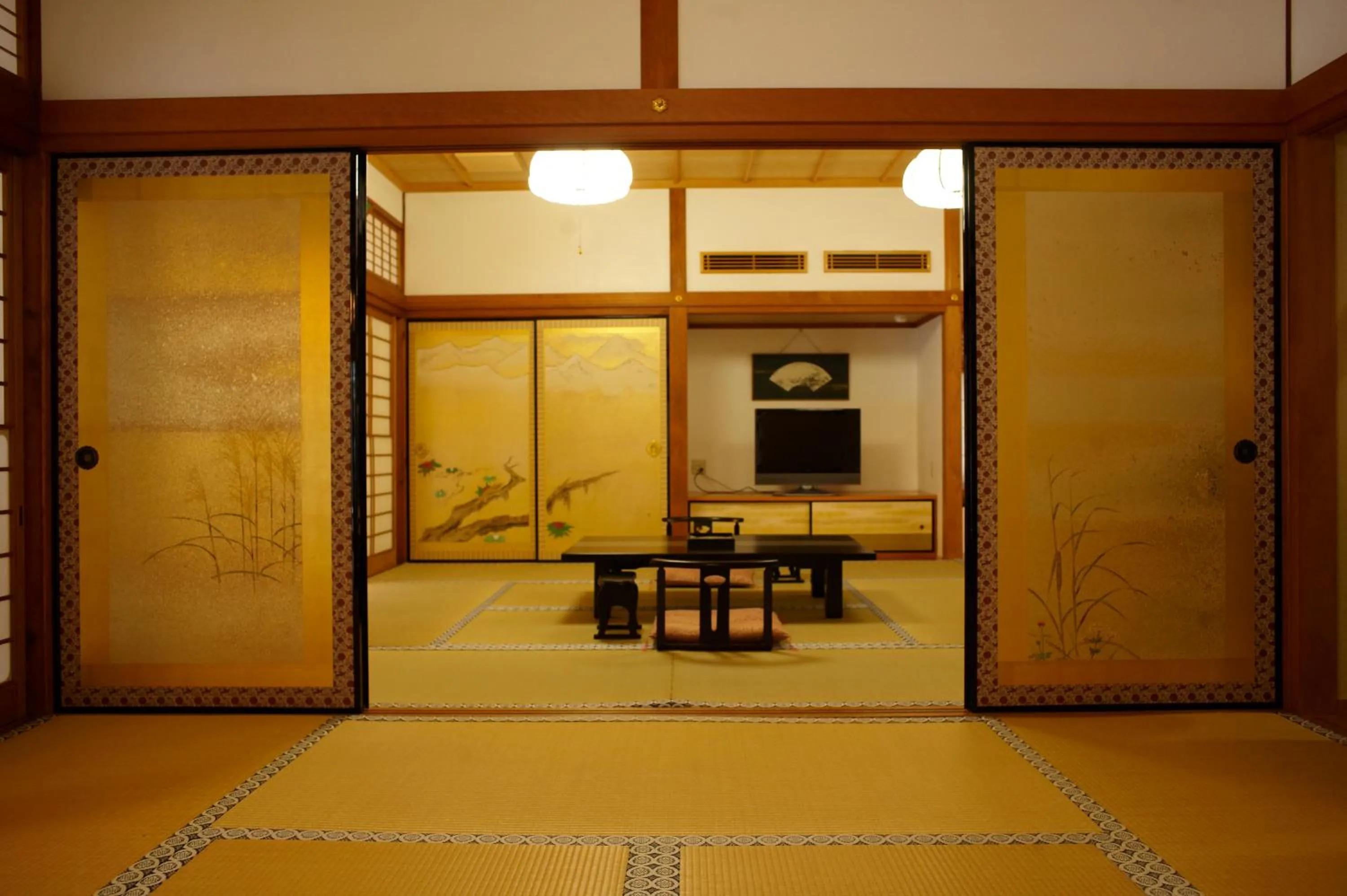 Photo of the whole room in 高野山 宿坊 総持院 -Koyasan Shukubo Sojiin-