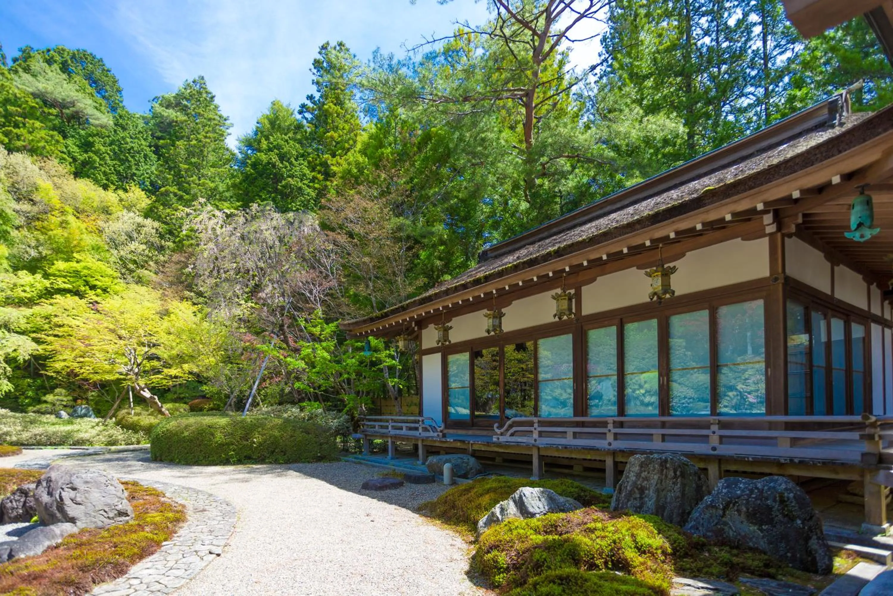 Property building in 高野山 宿坊 総持院 -Koyasan Shukubo Sojiin-
