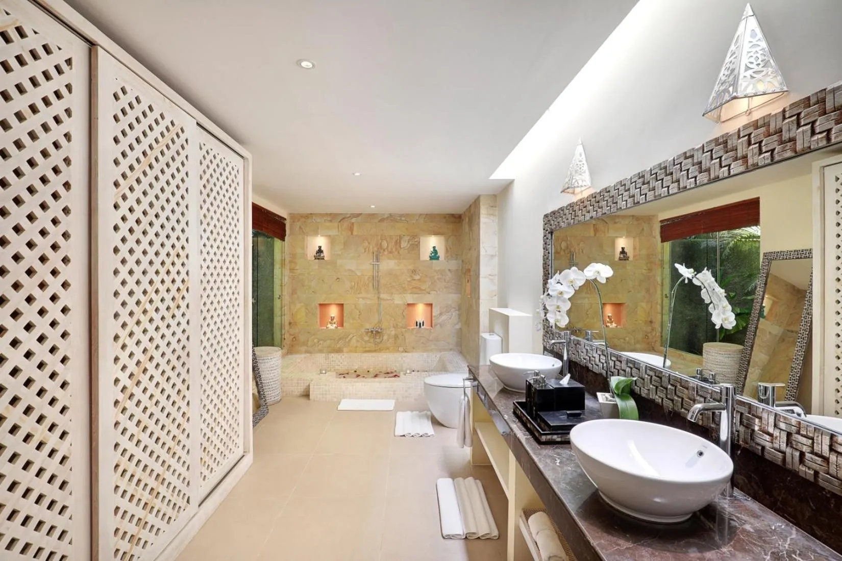 Bathroom in Hidden Hills Villas - Small Luxury Hotels of The World