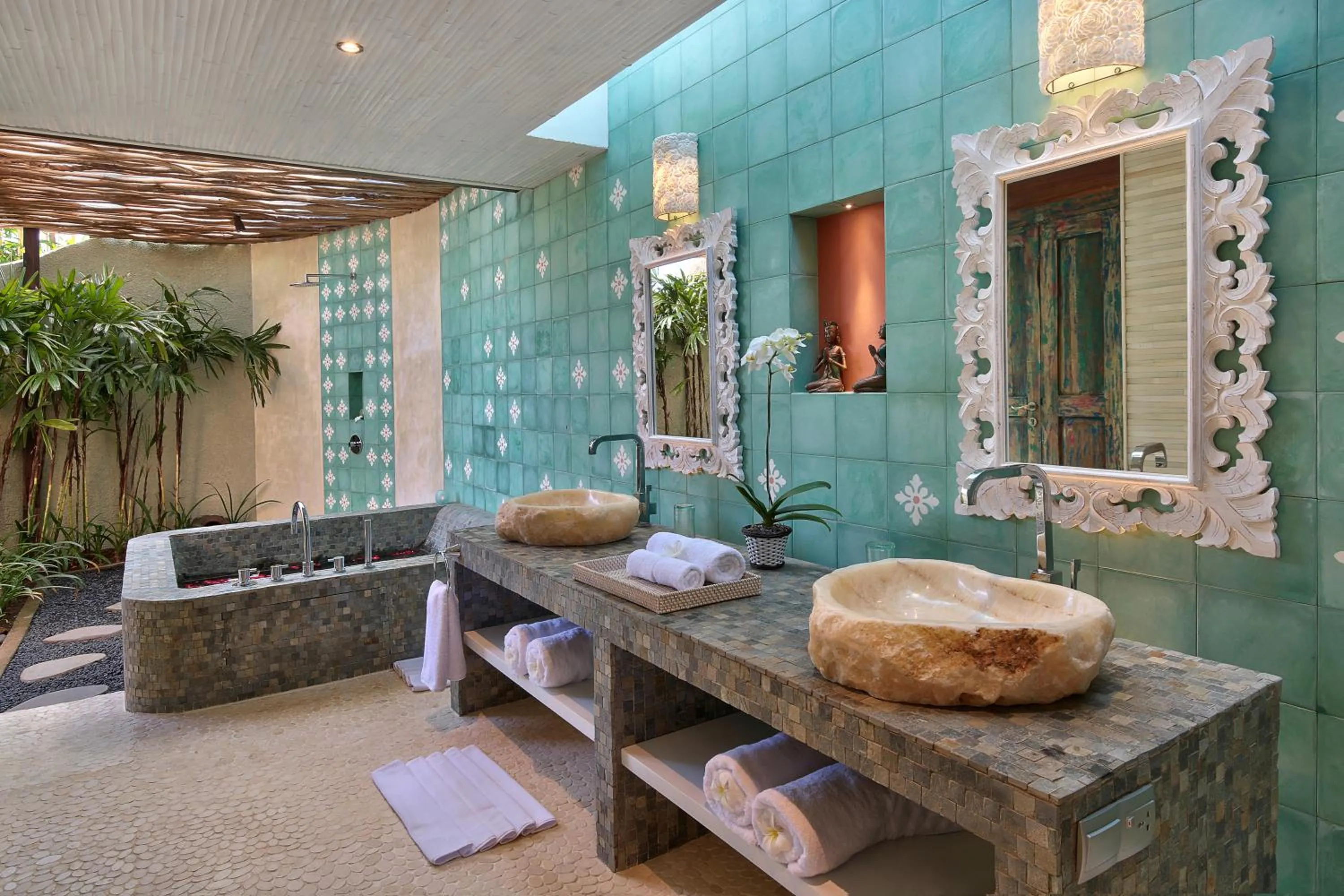 Bathroom in Hidden Hills Villas - Small Luxury Hotels of The World
