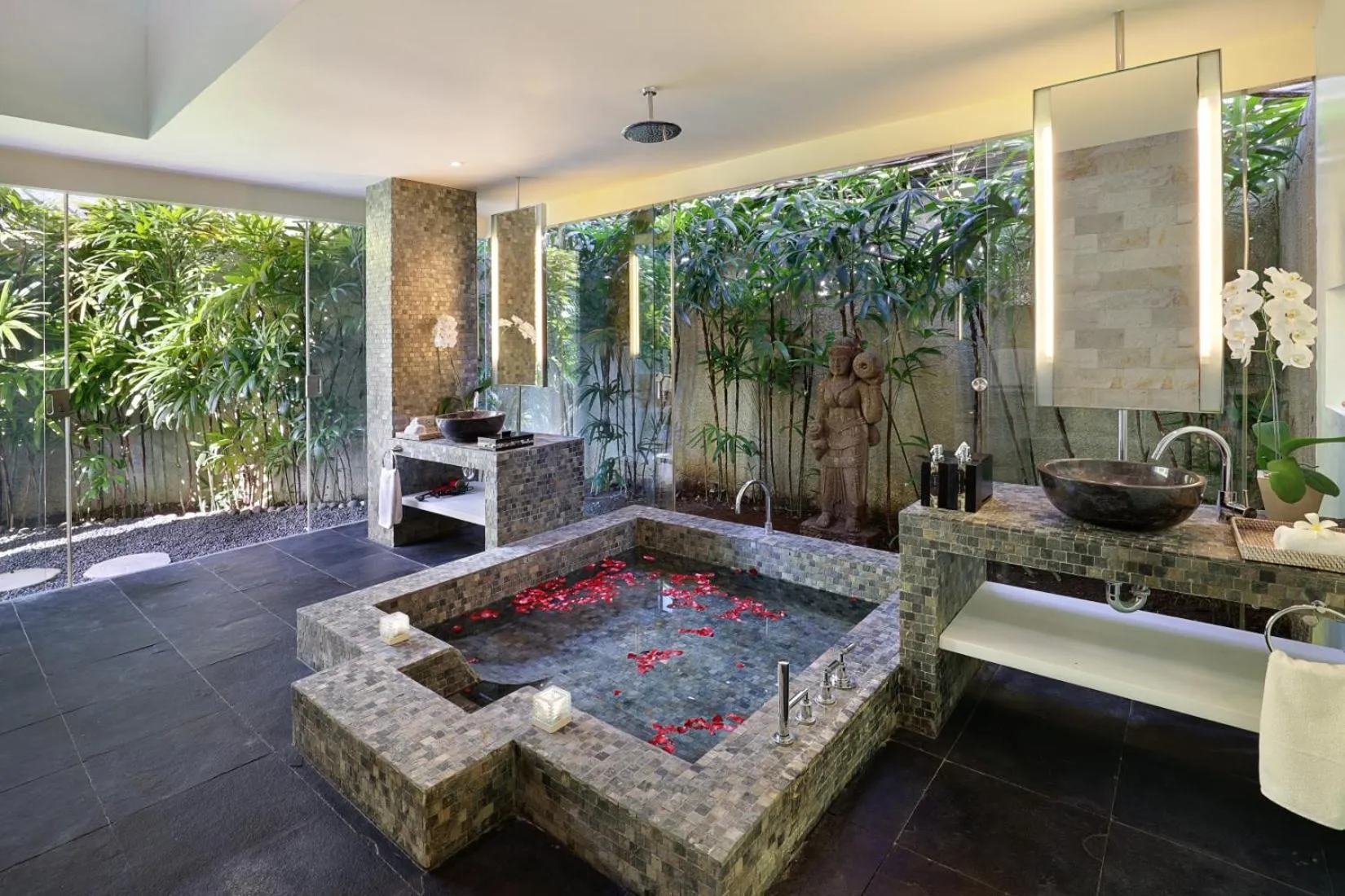 Bathroom in Hidden Hills Villas - Small Luxury Hotels of The World