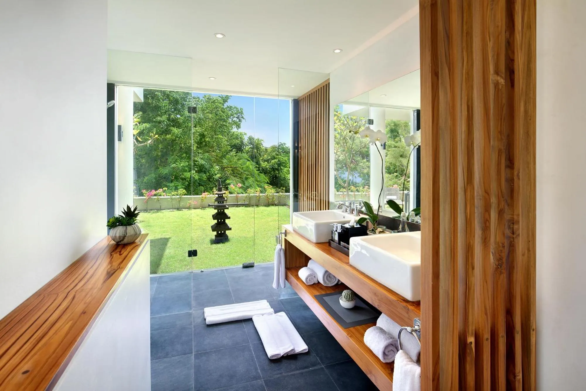 Bathroom in Hidden Hills Villas - Small Luxury Hotels of The World